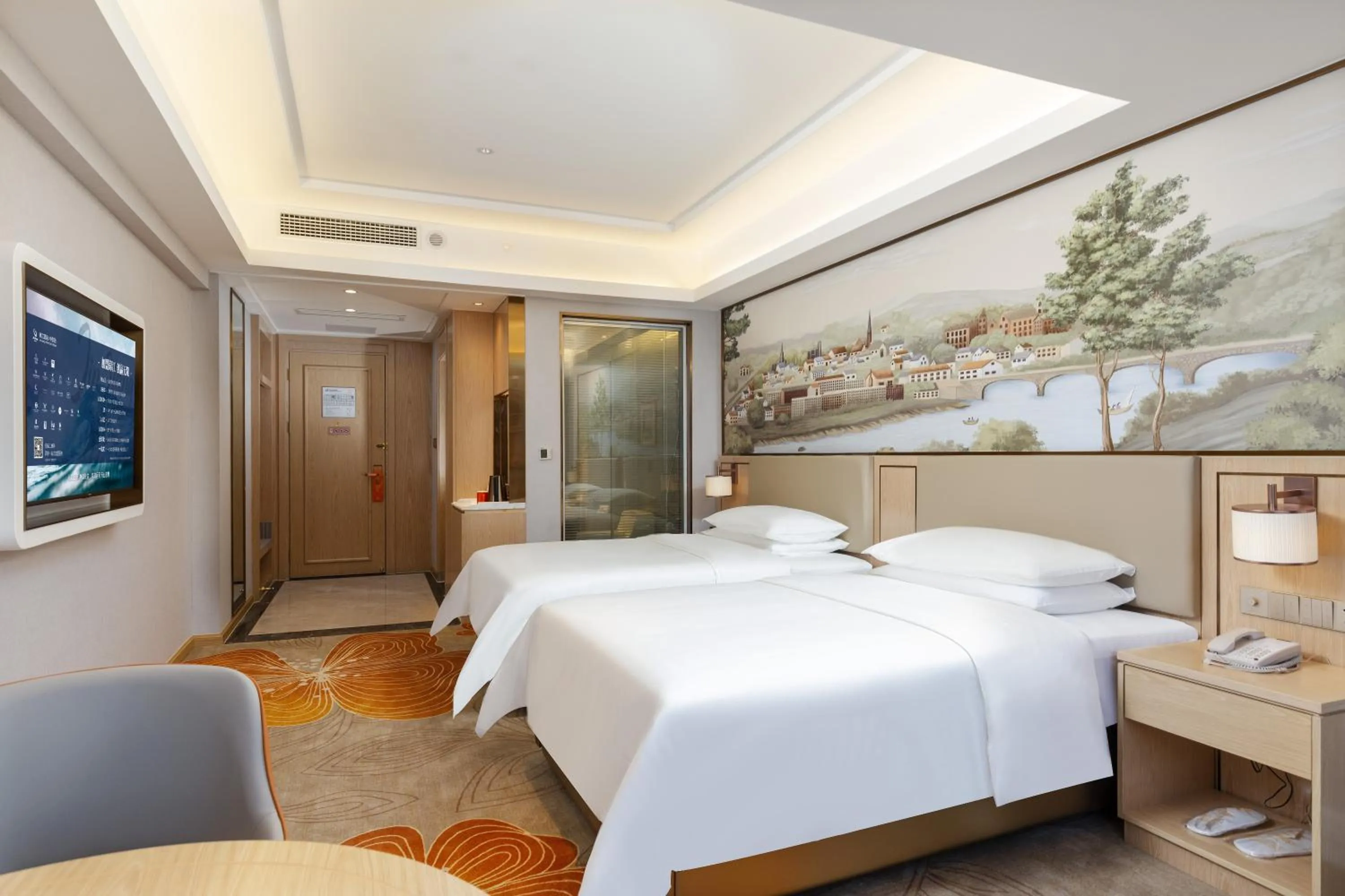 Photo of the whole room in Vienna Hotel