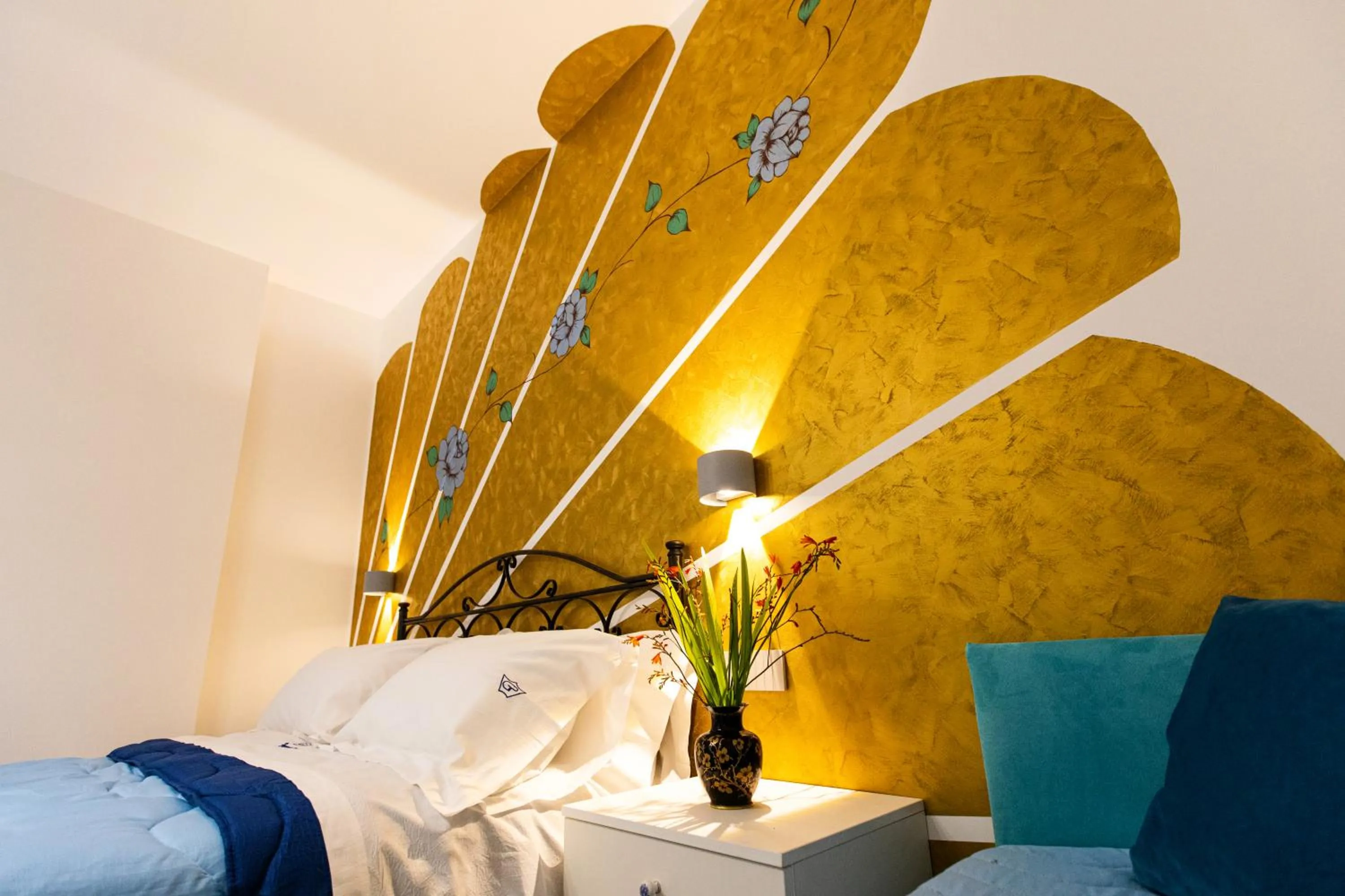 Bedroom, Bed in Panariello Palace