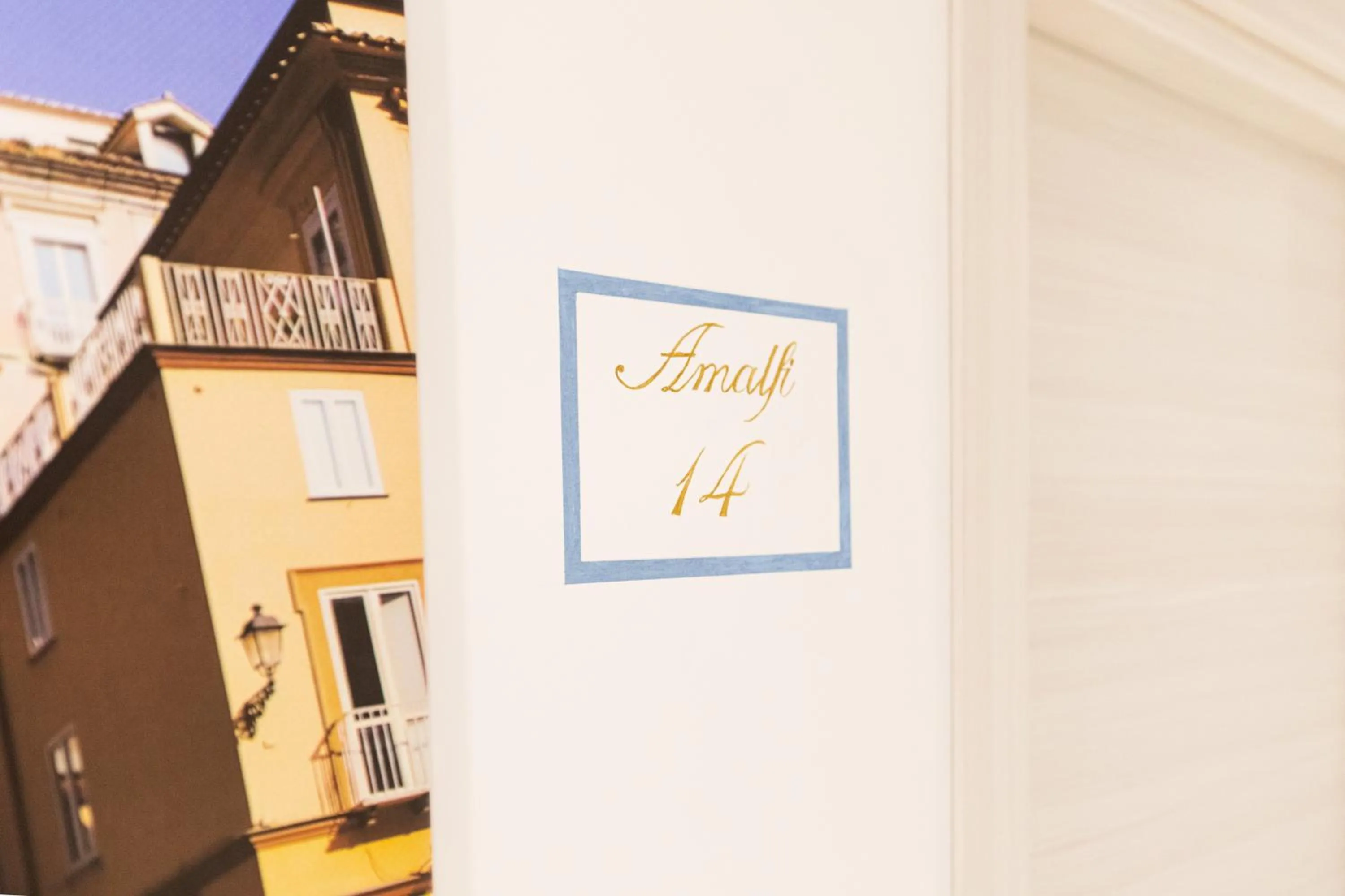 Logo/Certificate/Sign in Panariello Palace