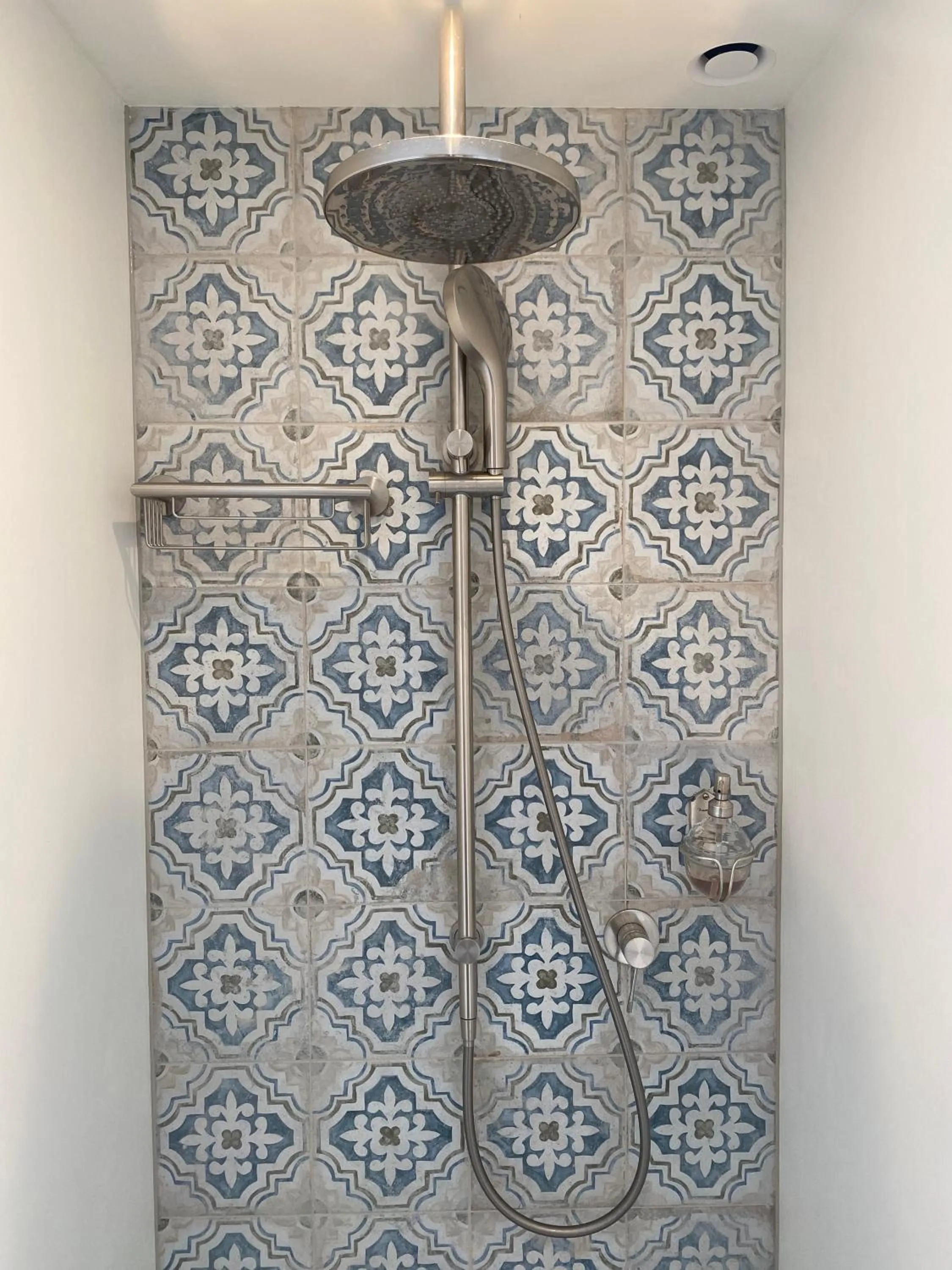 Shower in Bed and Breakfast Amsterdam