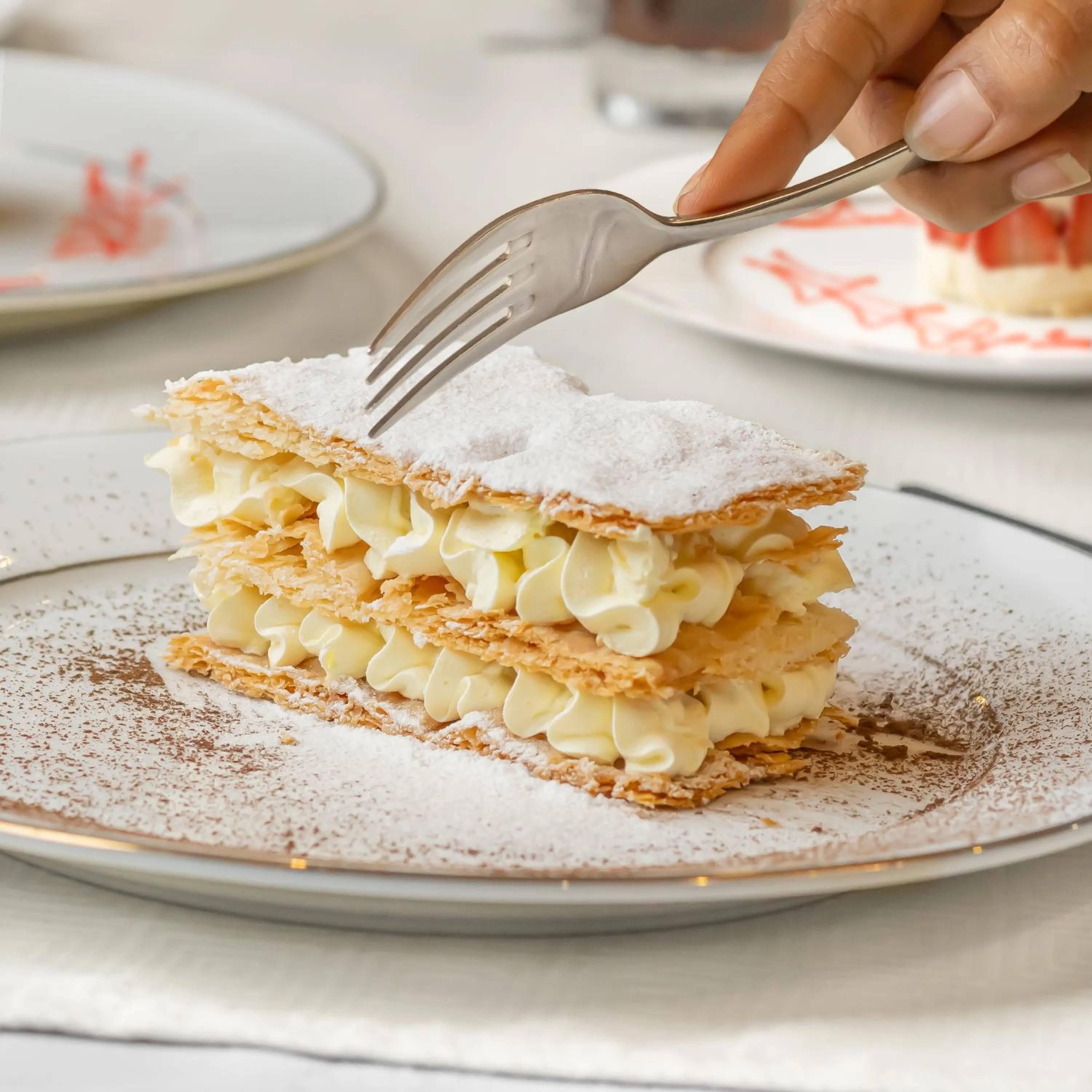 Food and drinks in Bonanza Addis Hotel