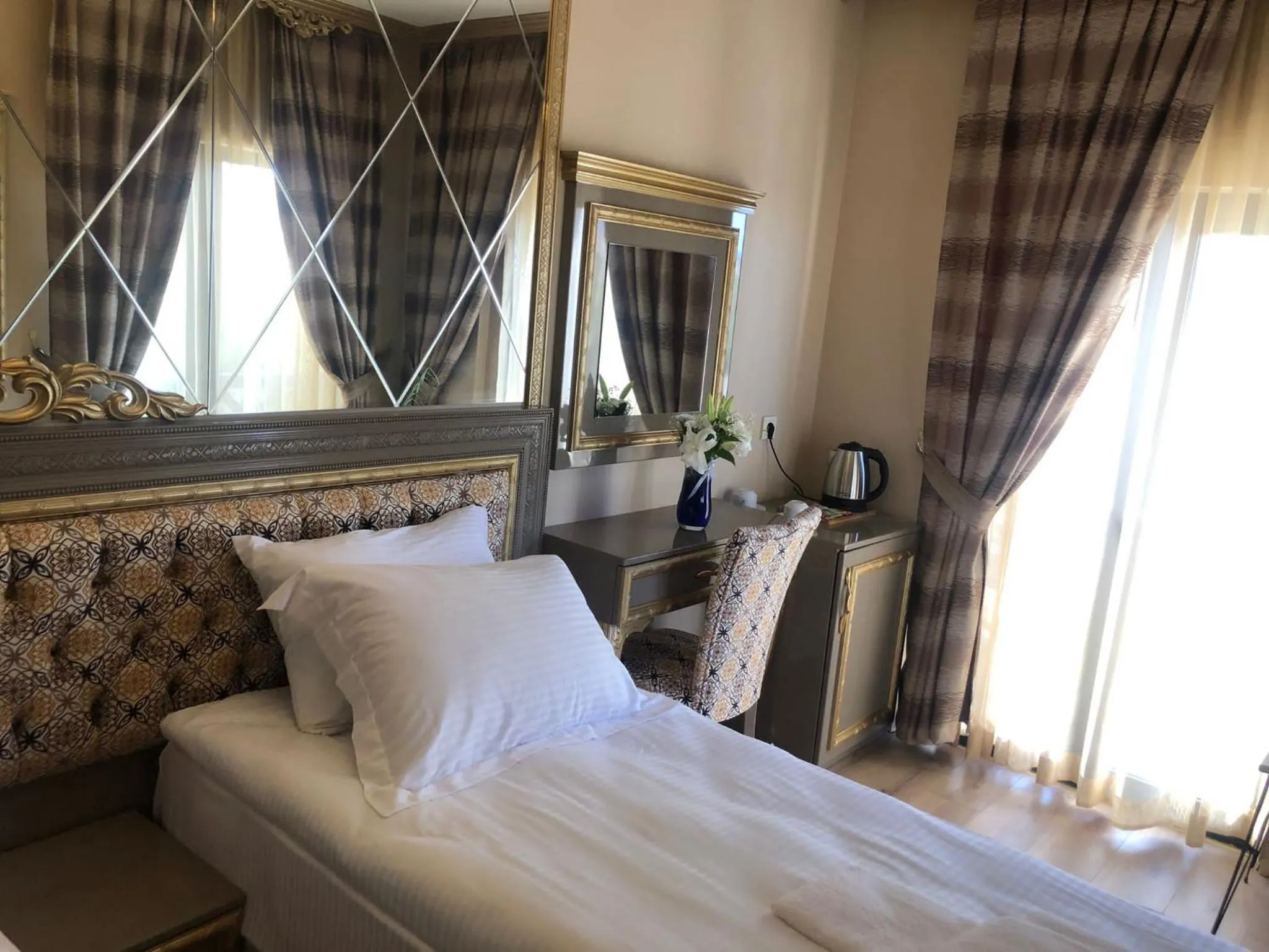 GOLDEN HİLL HOTEL DOWNTOWN