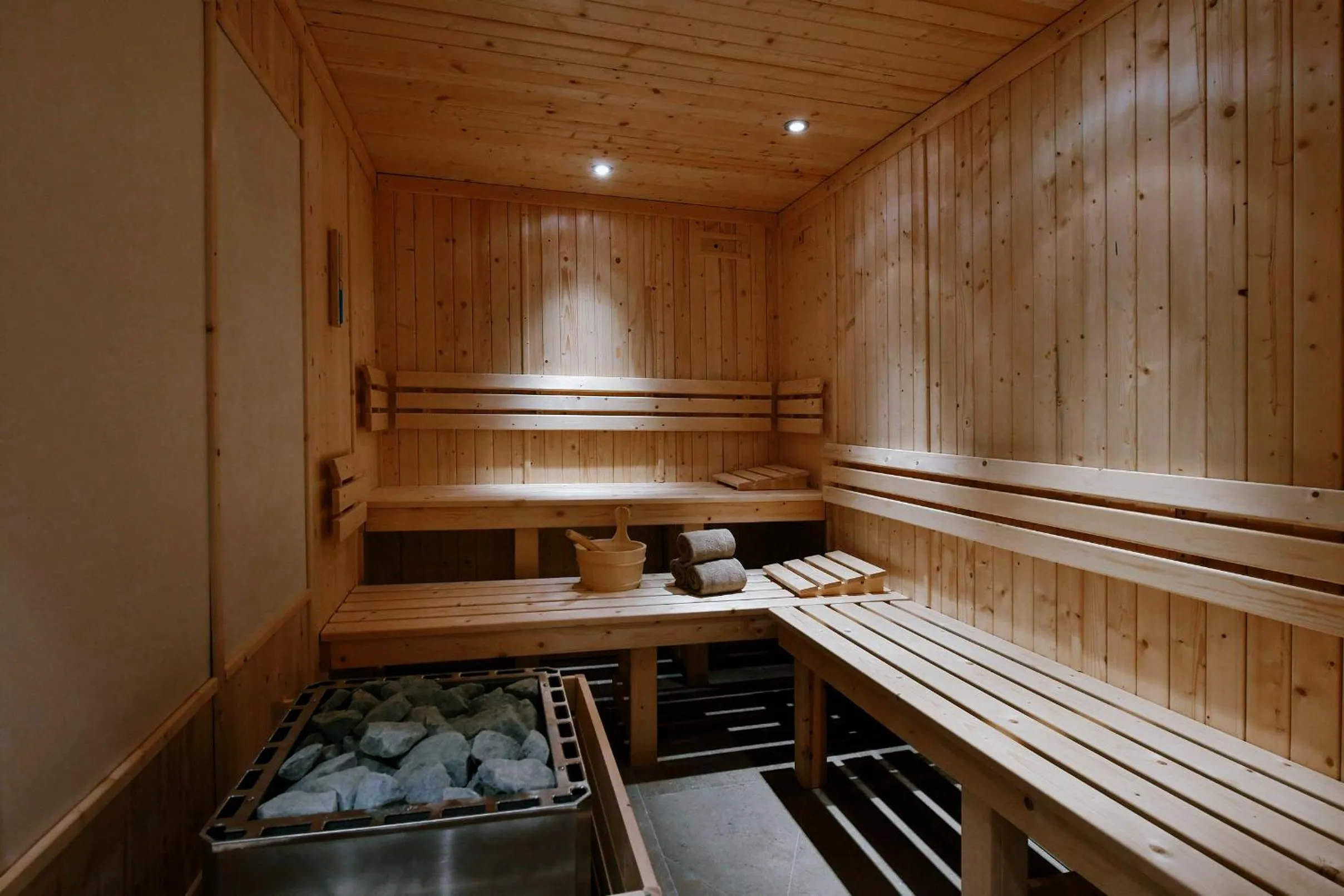 Sauna in Golden Tulip Reims Bezannes
