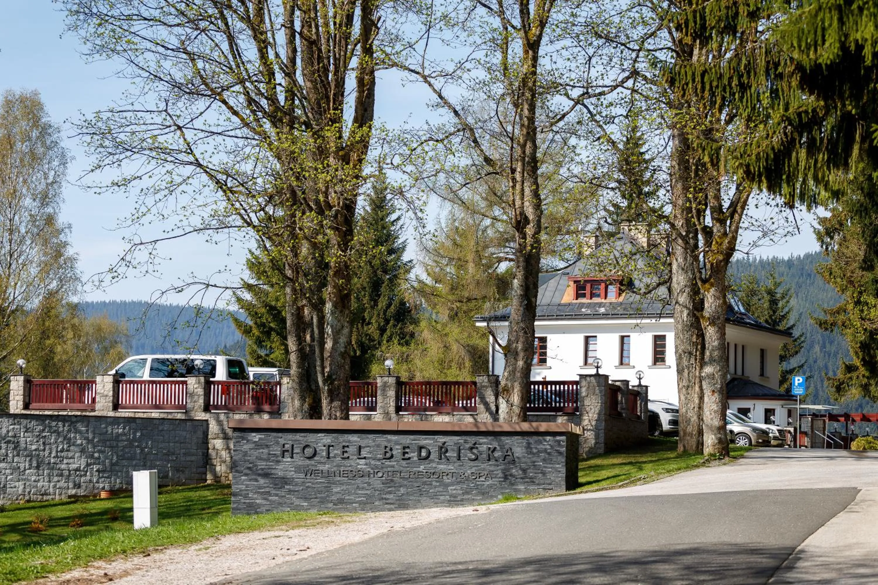 Property building in Hotel Bedriska Wellness Resort & Spa