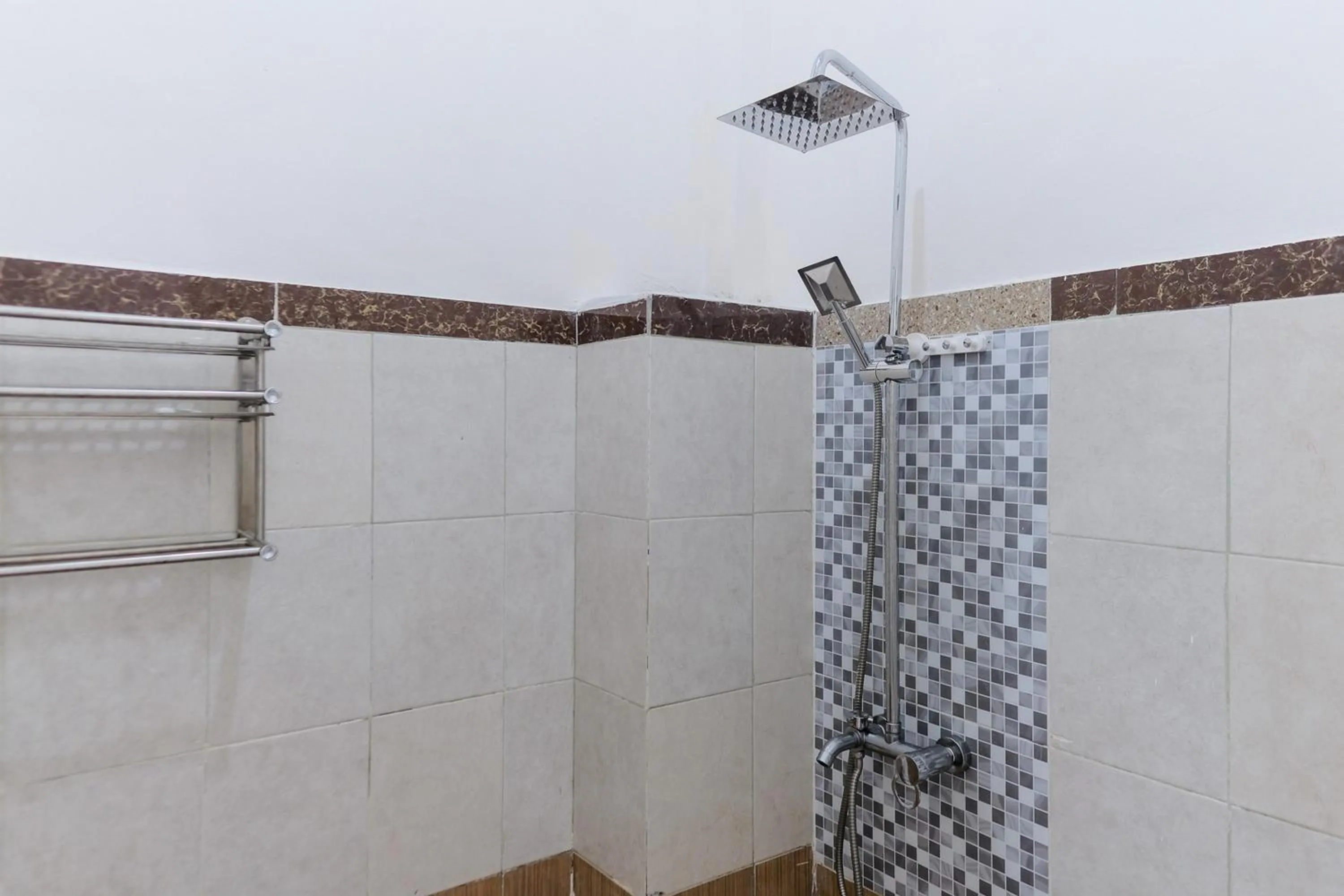 Bathroom in RedDoorz Syariah @ Jalan Ir Haji Juanda Jambi