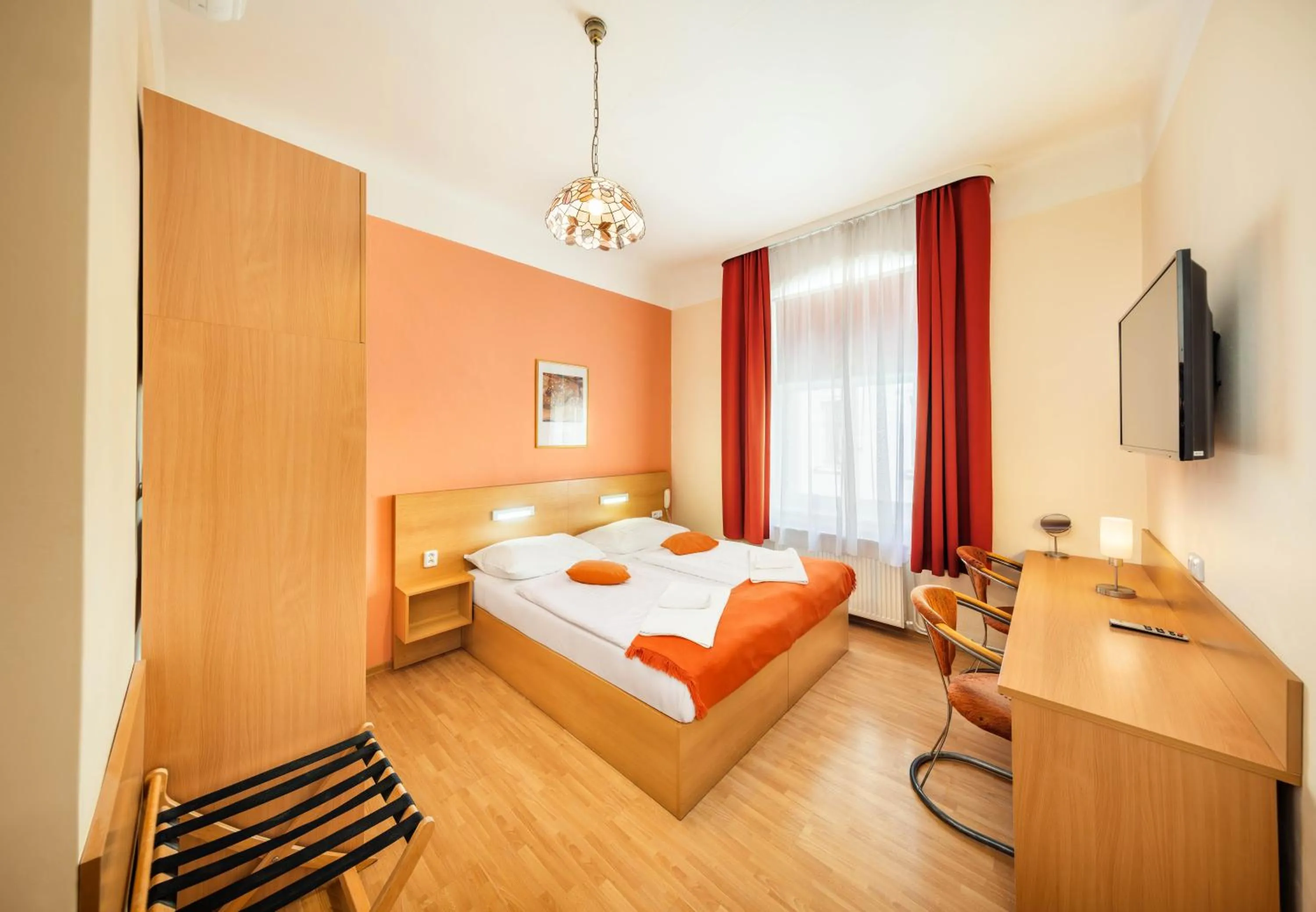 Bed in Hotel Golden City Garni
