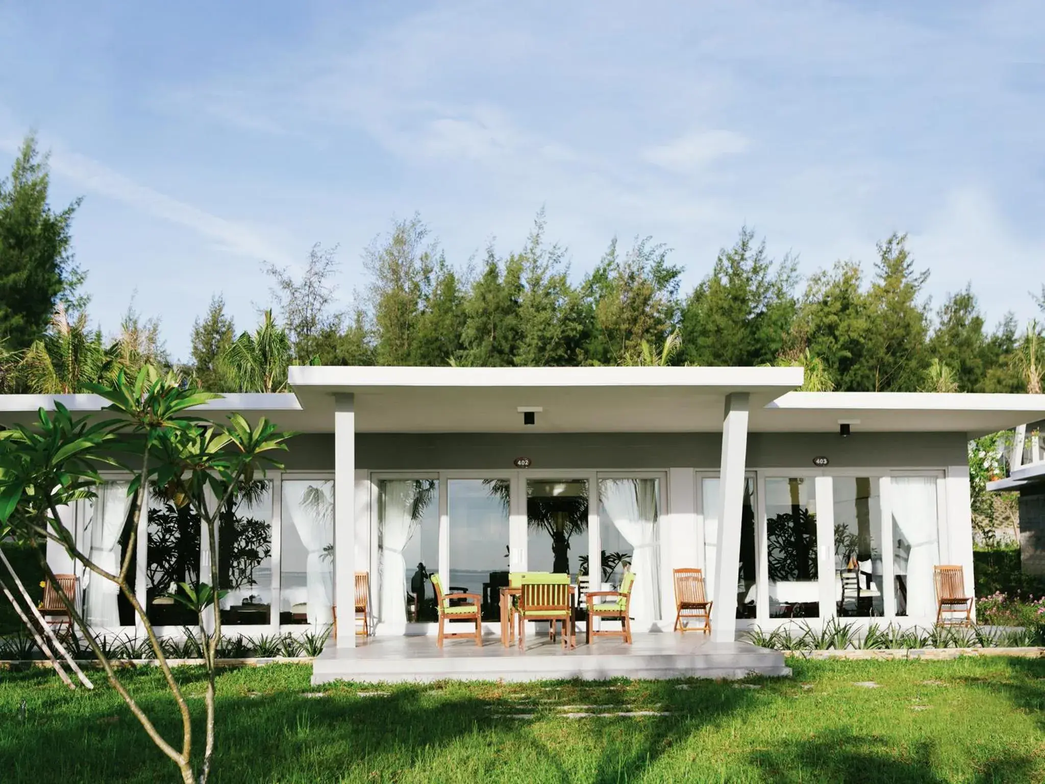 Two-Bedroom Villa - Beach Front in Lang Co Beach Resort Two-Bedroom Villa - Beach Front in Lang Co Beach Resort