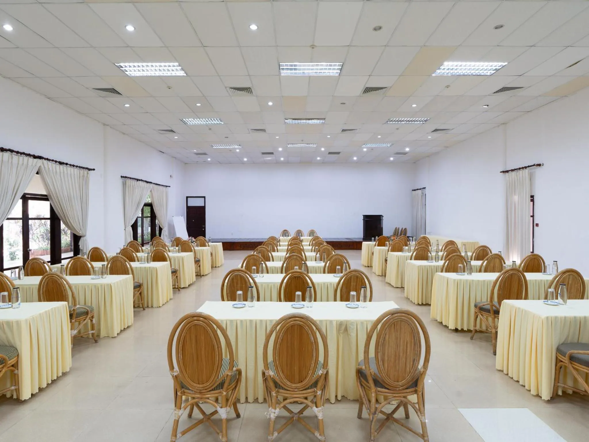 Business facilities in Lang Co Beach Resort