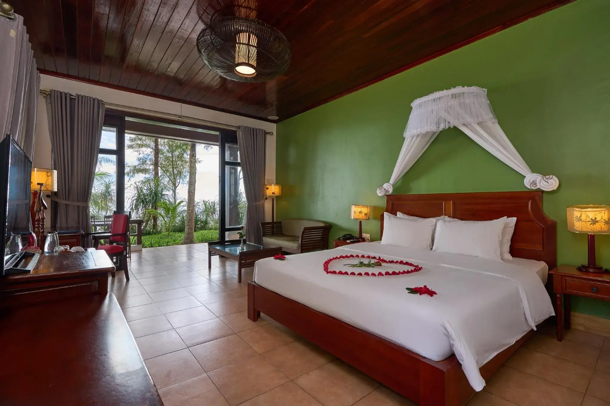 Deluxe Twin Room with Sea View in Lang Co Beach Resort Deluxe Twin Room with Sea View in Lang Co Beach Resort