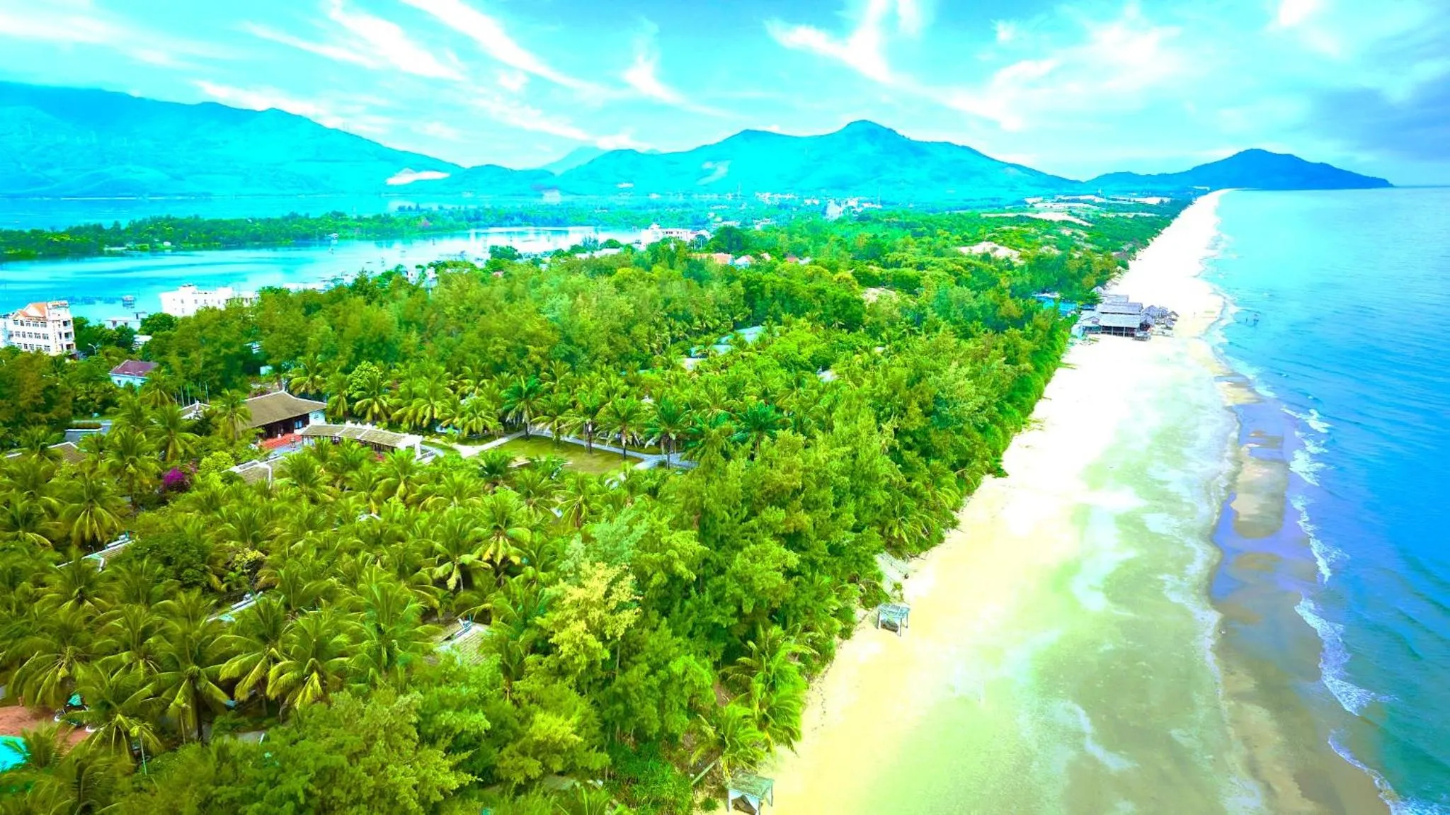 Beach in Lang Co Beach Resort