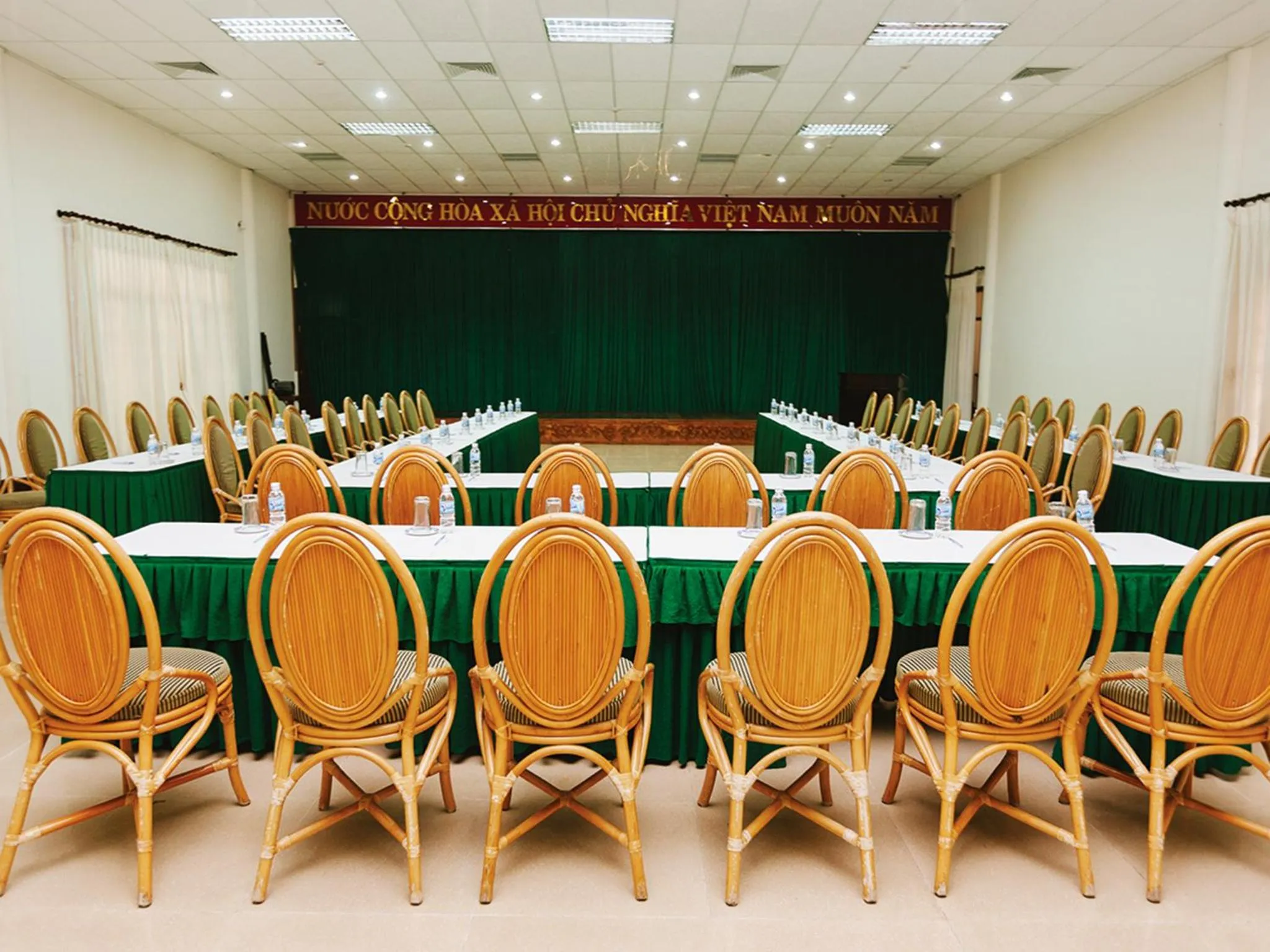 Banquet/Function facilities in Lang Co Beach Resort