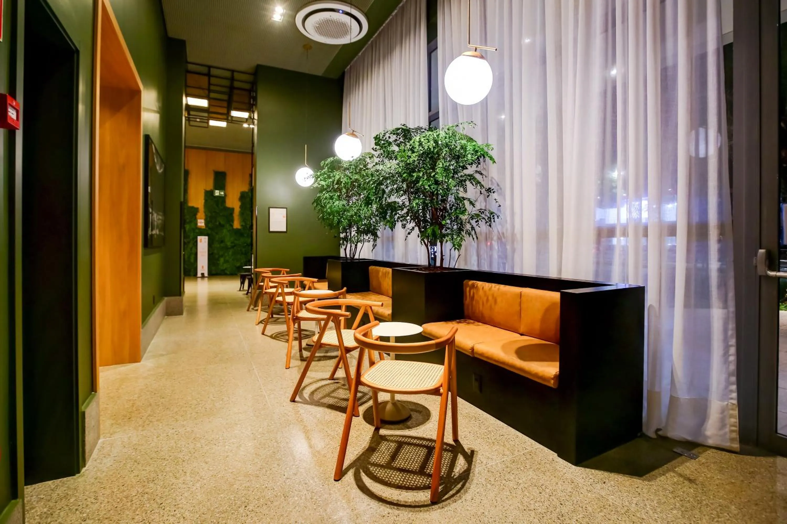 Lobby or reception in Hilton Garden Inn Rebouças