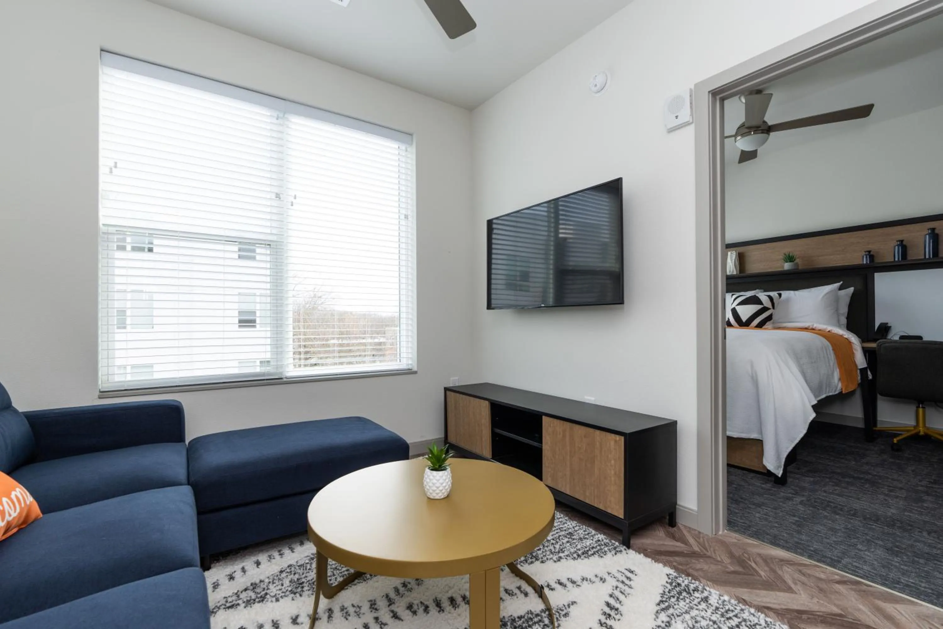 TV and multimedia in Yugo Guest Suites