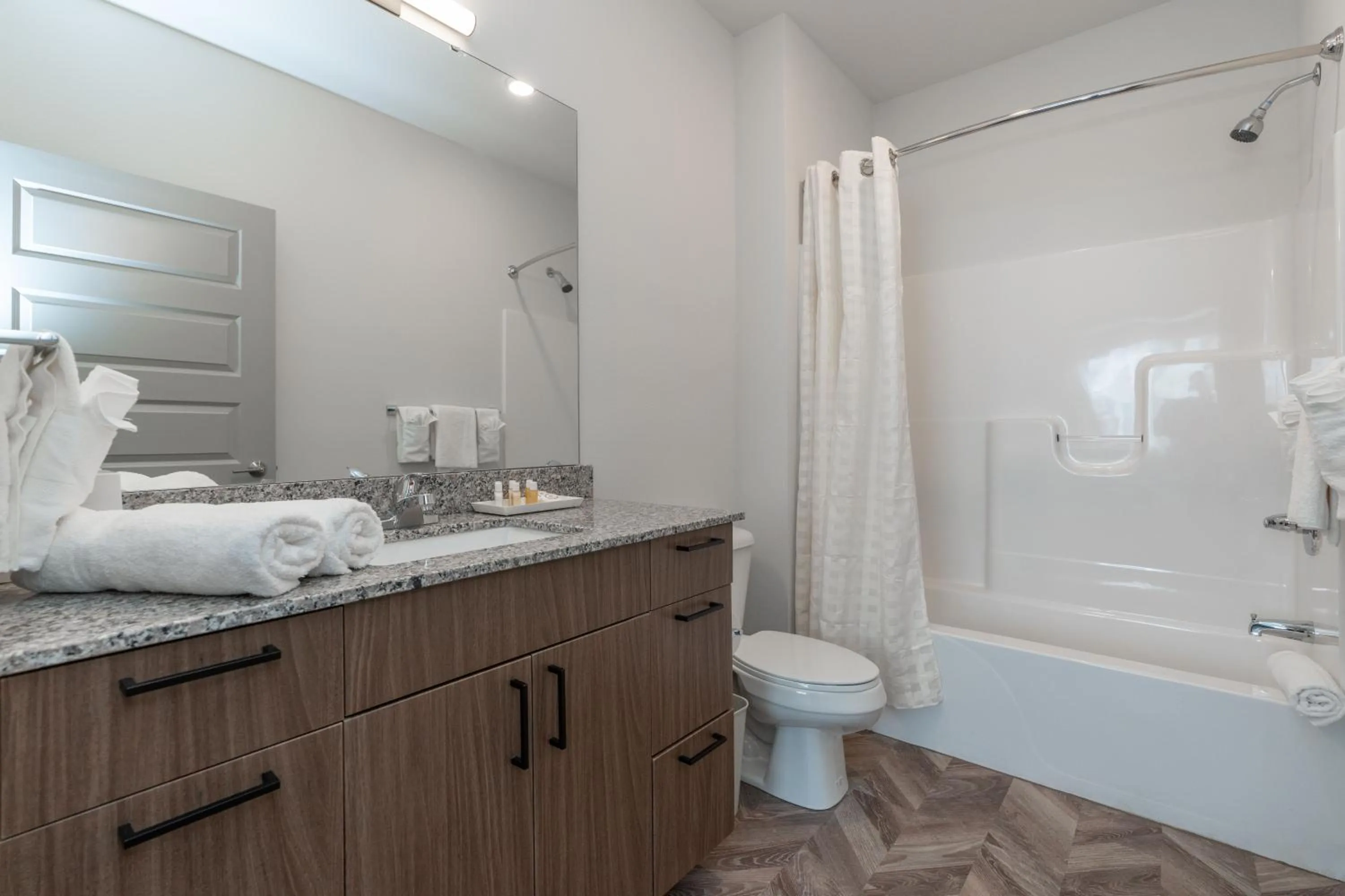 Shower in Yugo Guest Suites