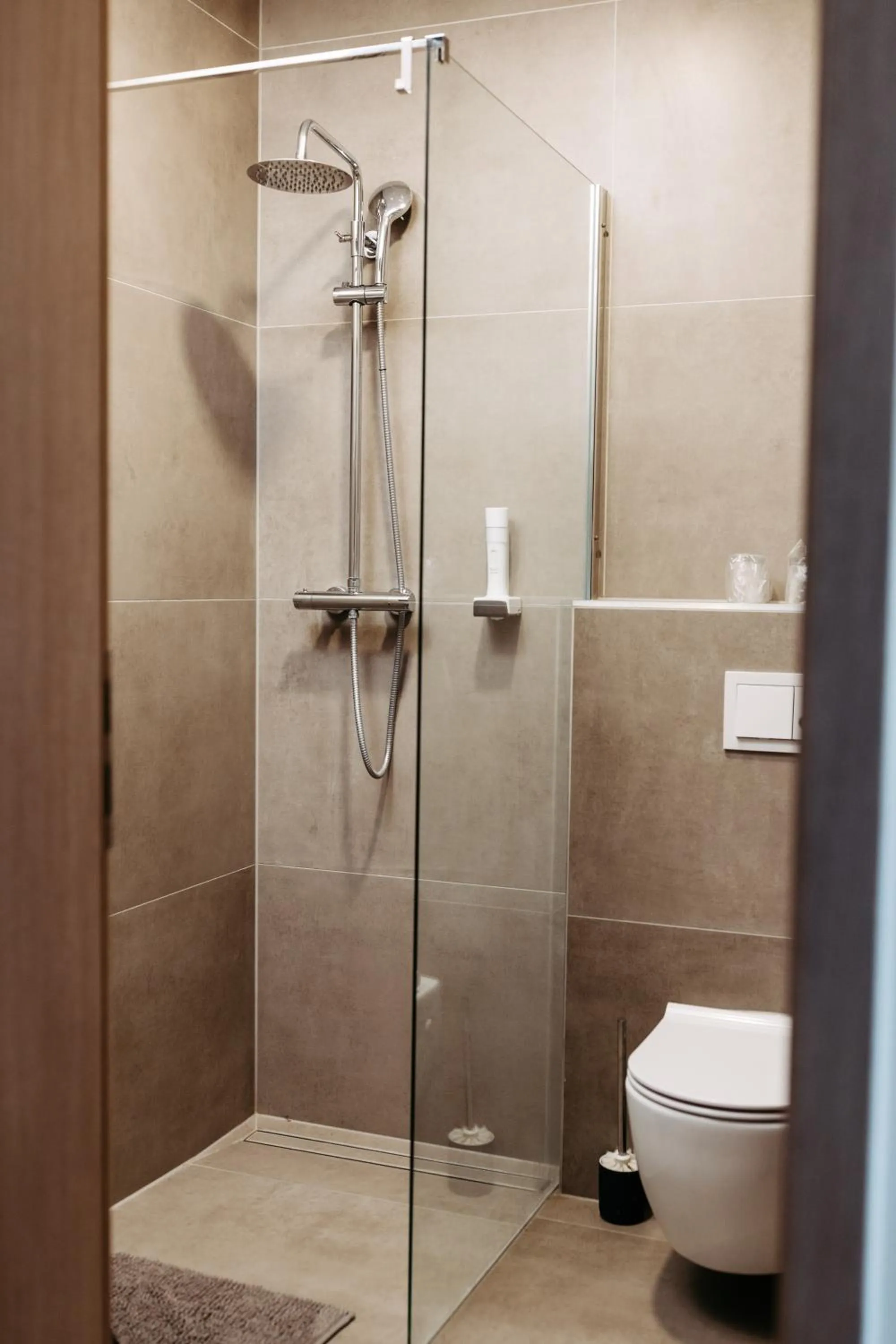 Shower in Hotel Murat