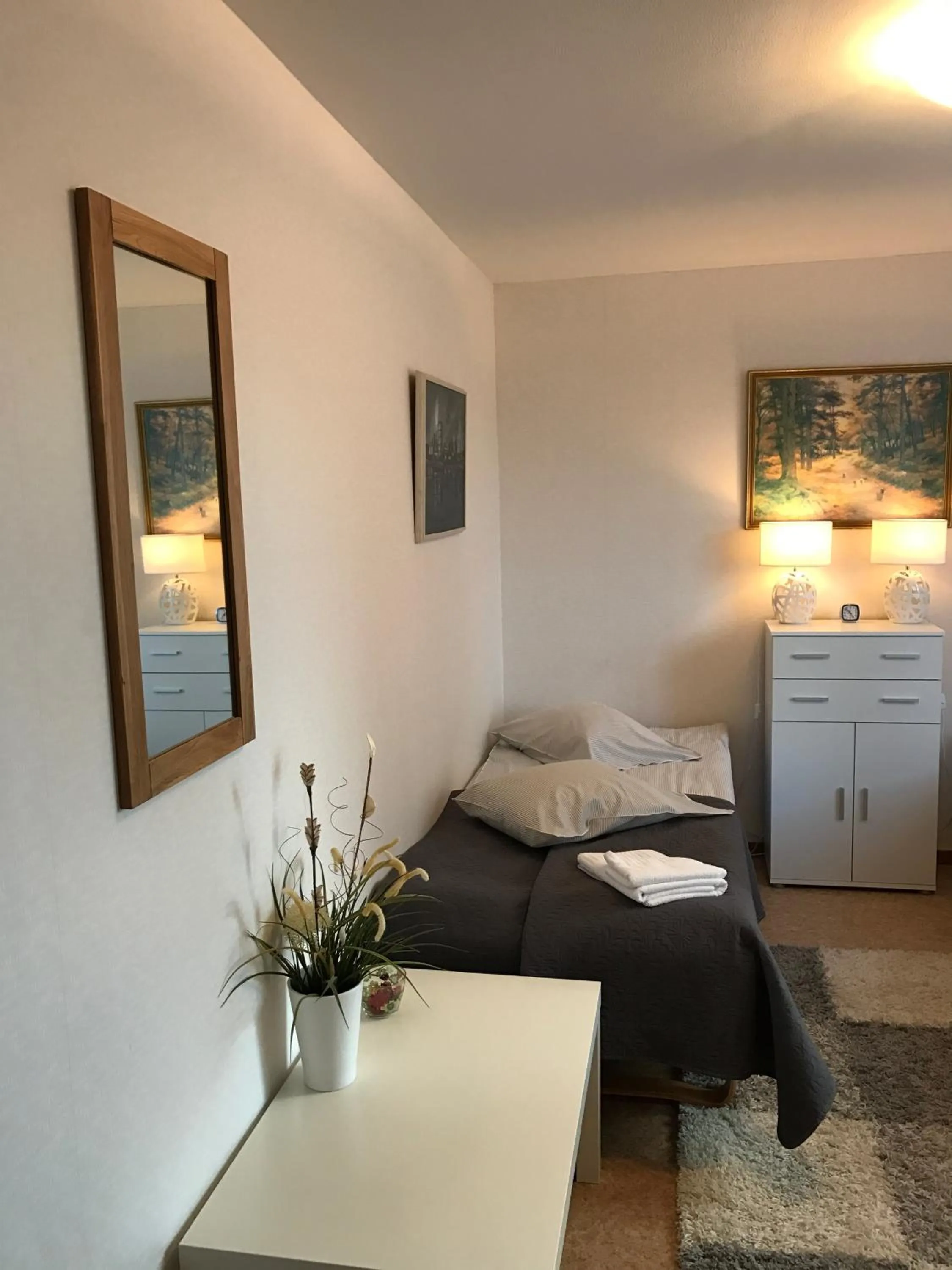 Photo of the whole room, Bed in Hedemora Logi