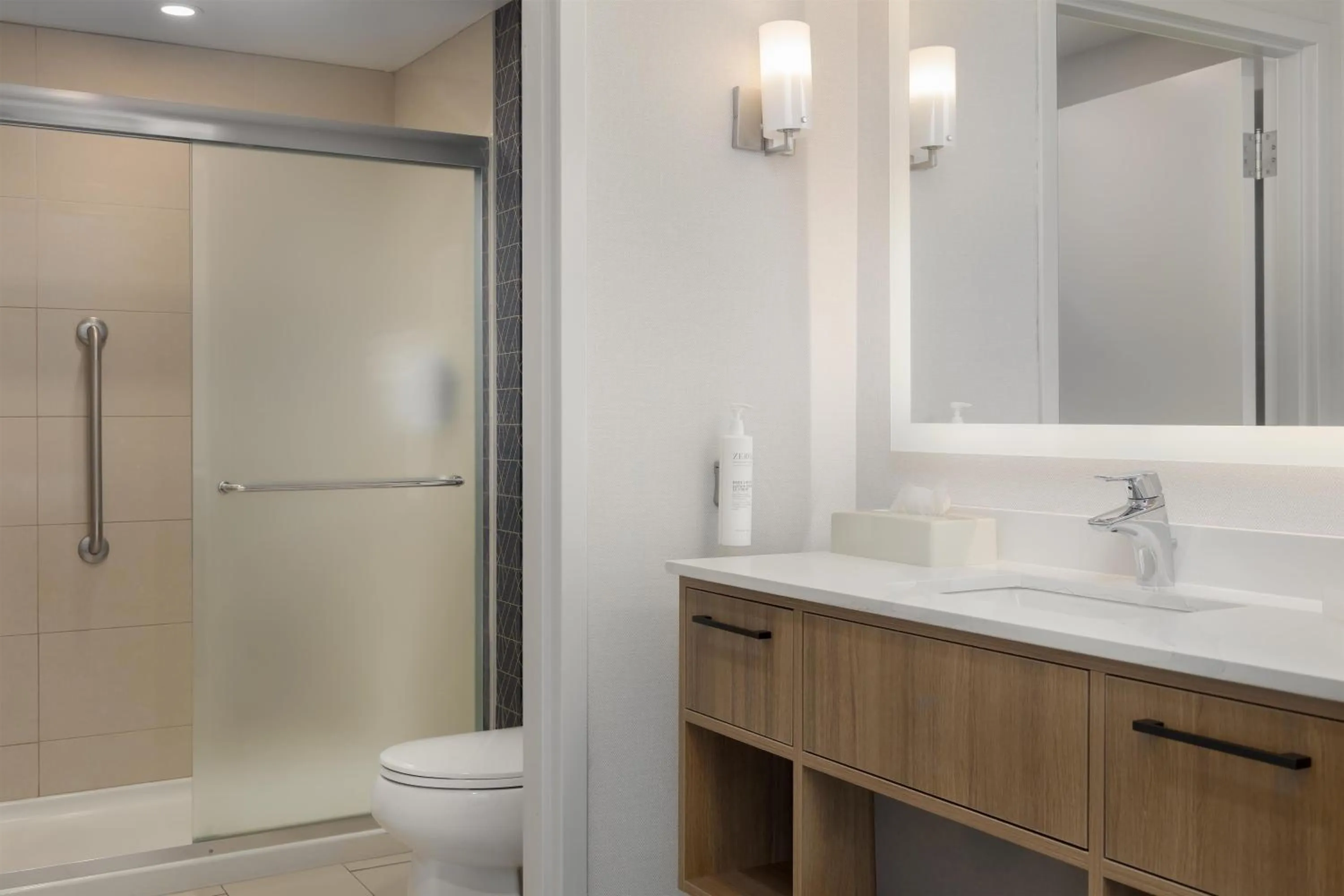 Bathroom in Homewood Suites by Hilton Toronto-Ajax
