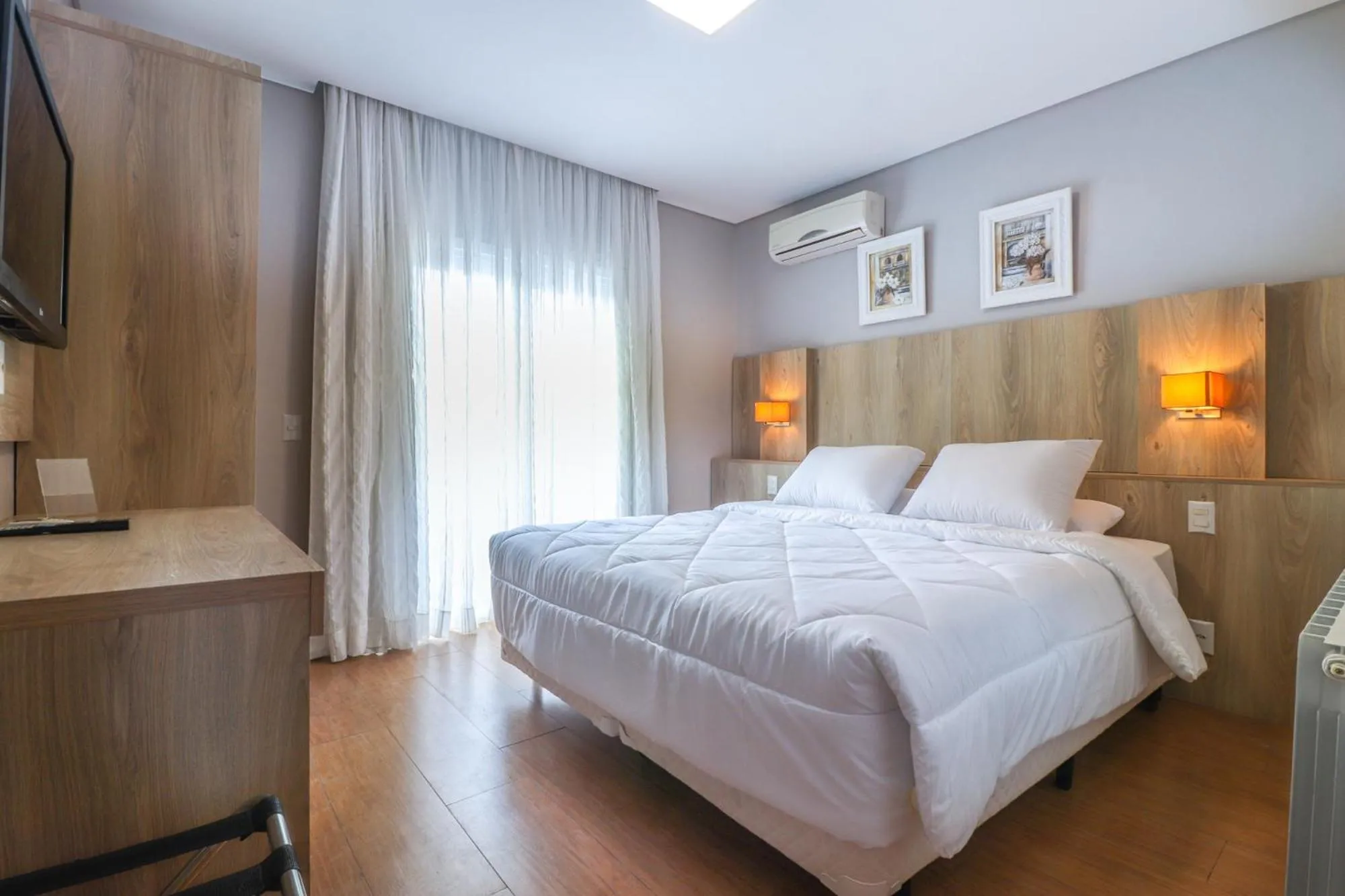 Photo of the whole room, Bed in Pousada Bella Viena