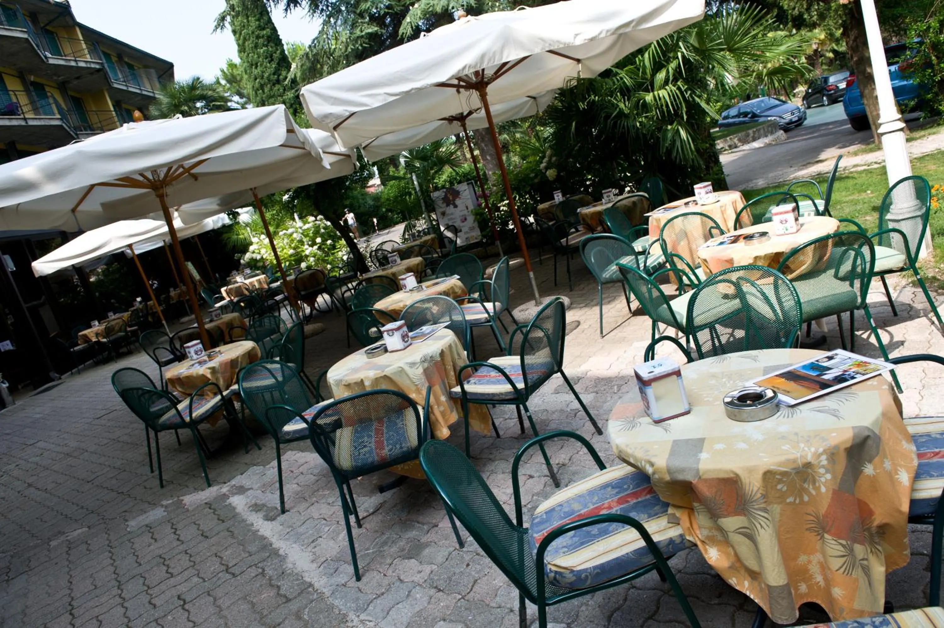 Restaurant/places to eat in Hotel Palme & Suite