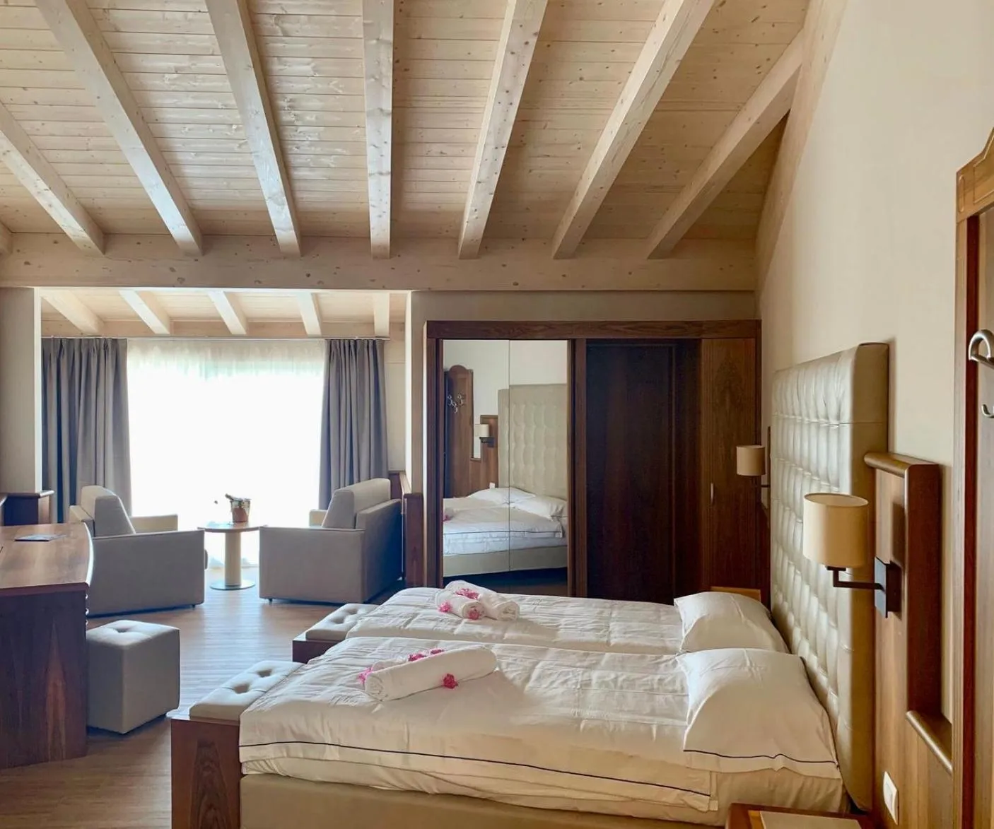 Bed in Hotel Palme & Suite