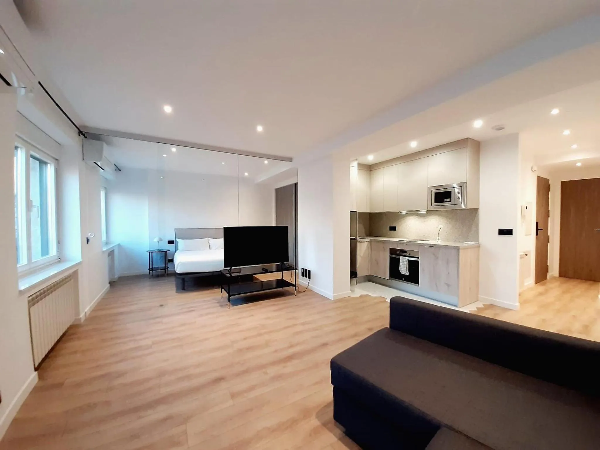 TV and multimedia in Apartamentos Celestina by gaiarooms