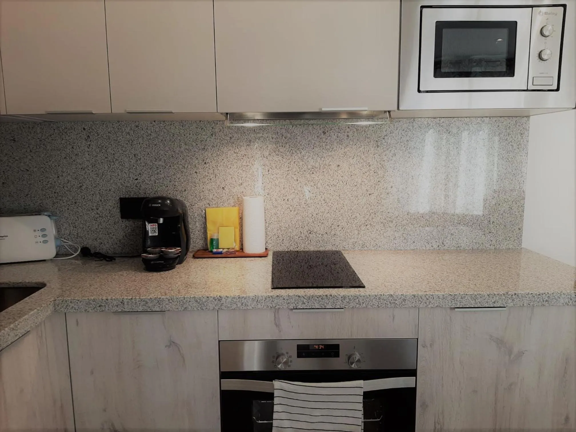 Coffee/tea facilities in Apartamentos Celestina by gaiarooms