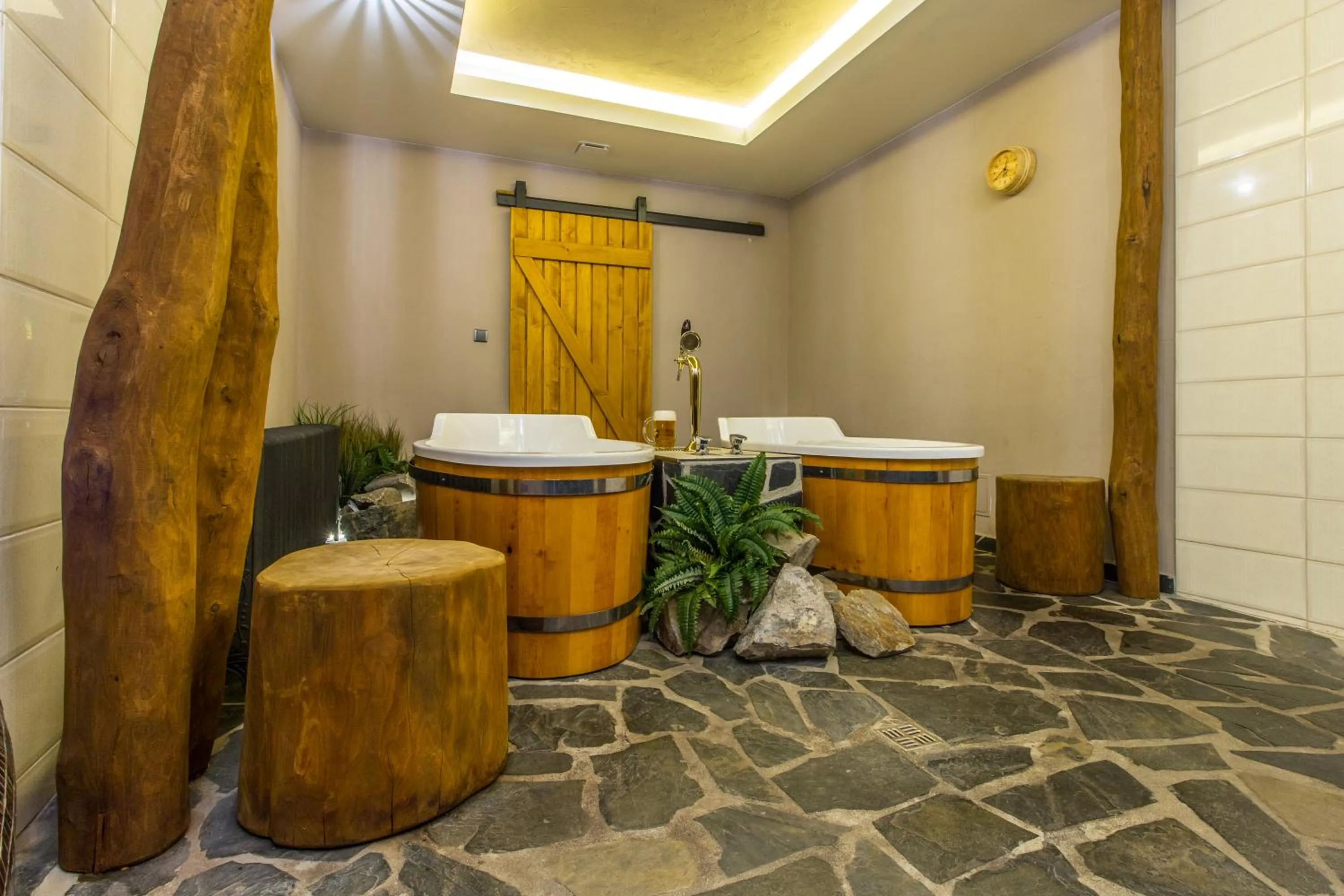 Hot Tub in Hotel Franz