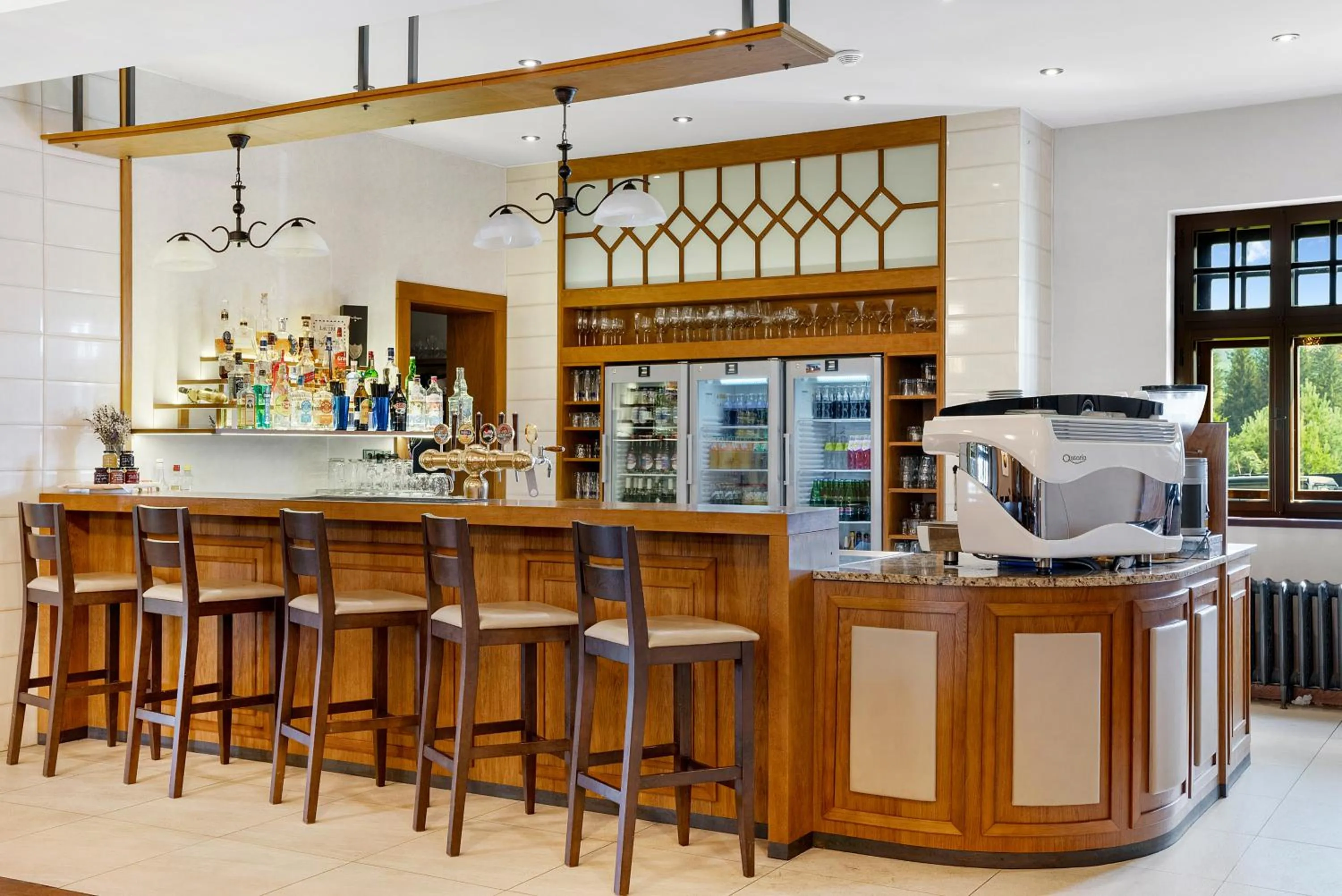 Restaurant/places to eat in Hotel Franz