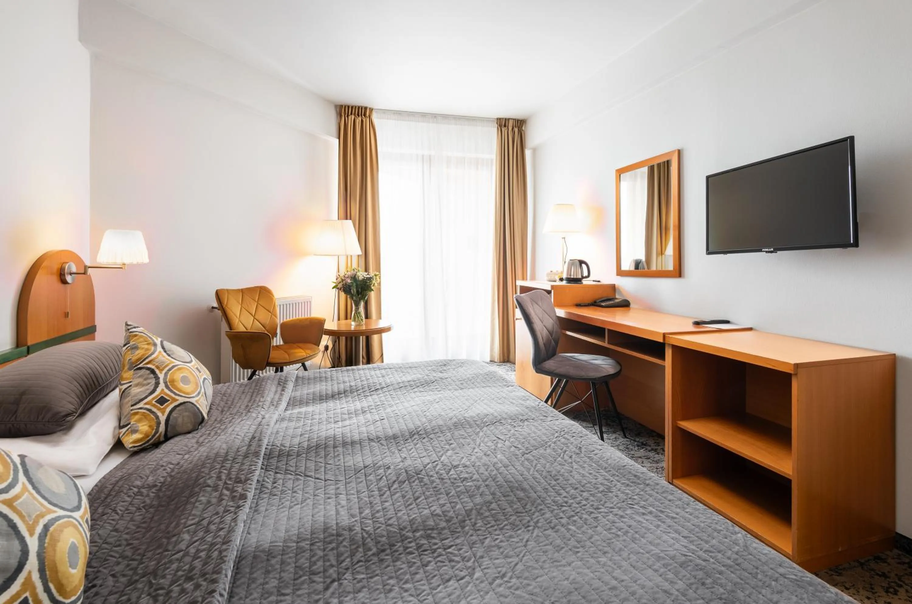 Photo of the whole room, Bed in Hotel Troja