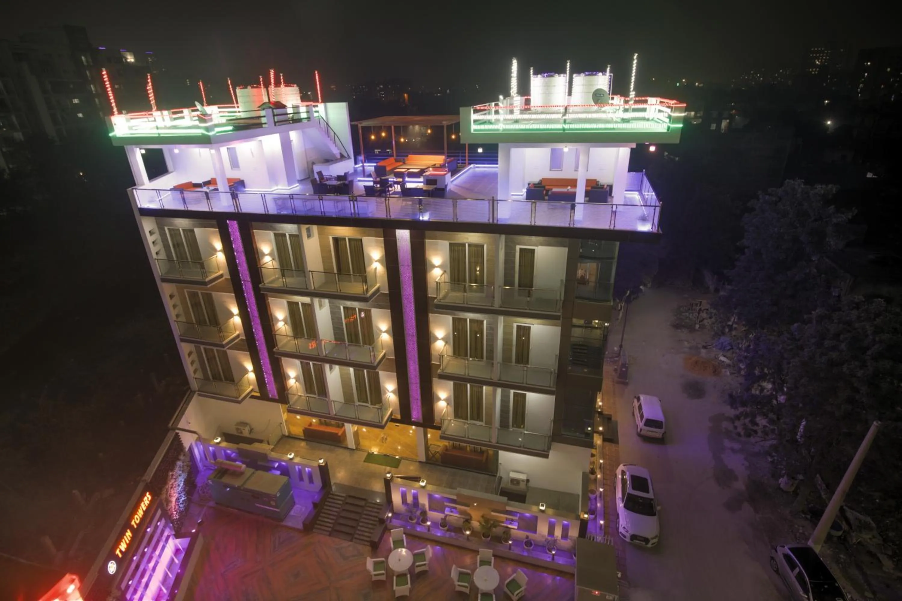 Street view in Twin Towers