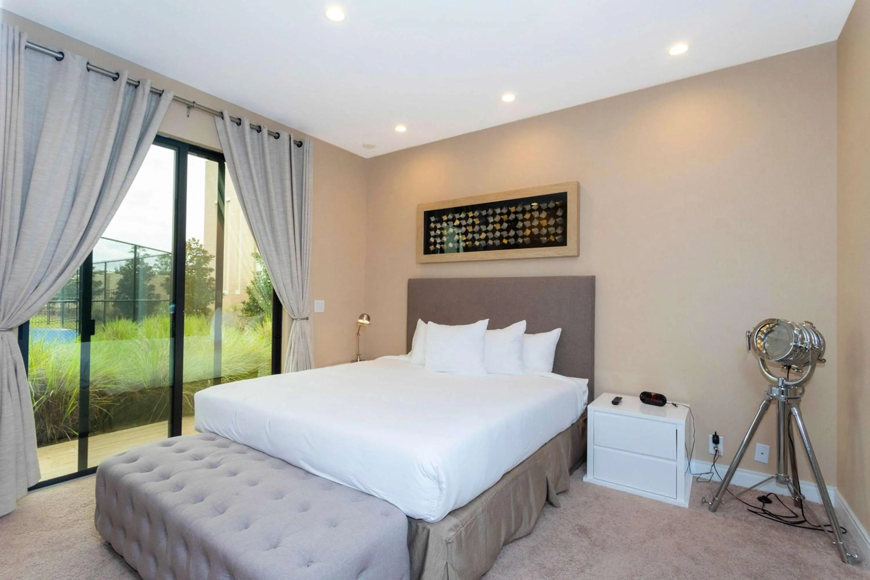 Bed in Gorgeous 4Bd Close to Disney @ Magic Village 7581