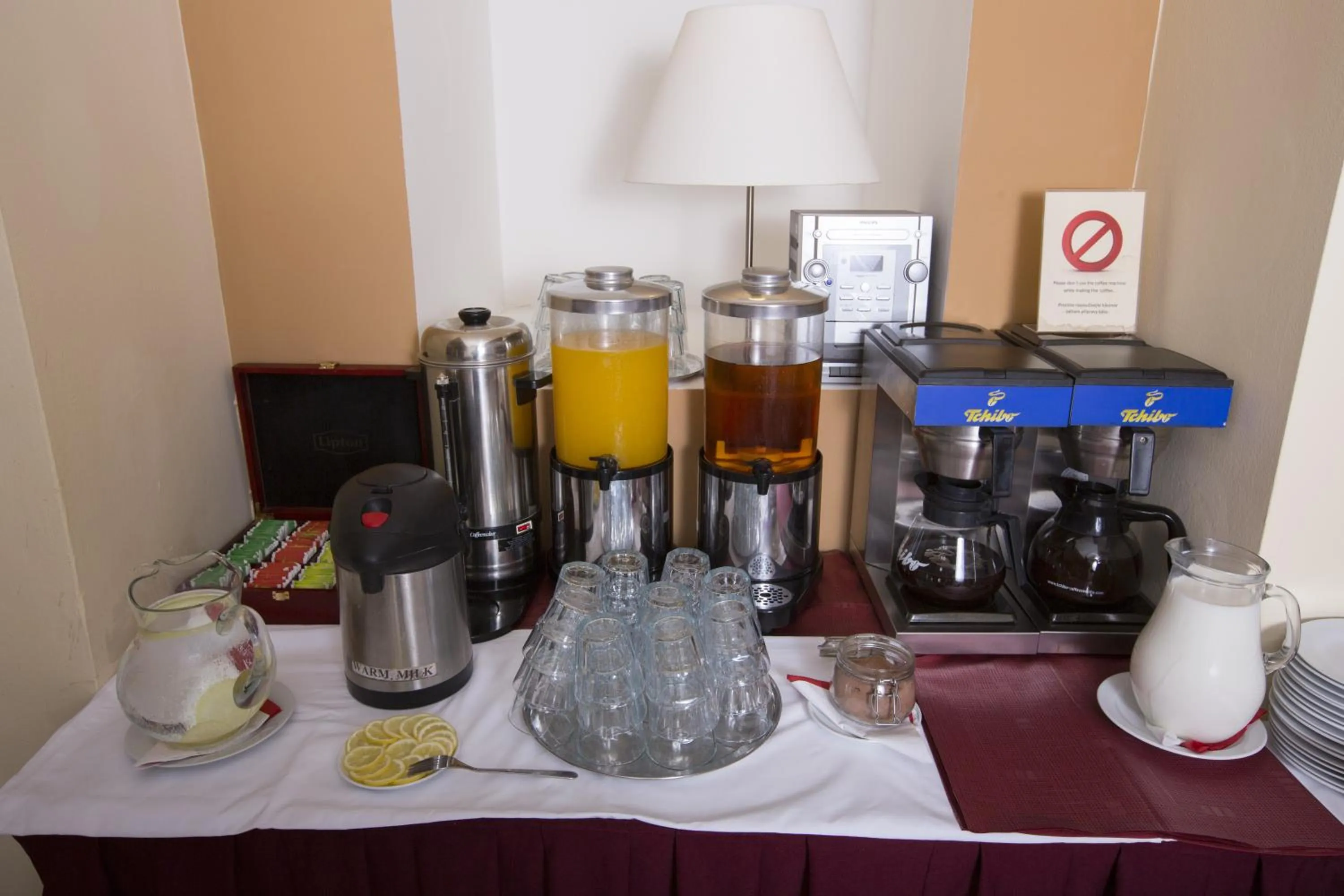 Restaurant/places to eat in Hotel Tyl