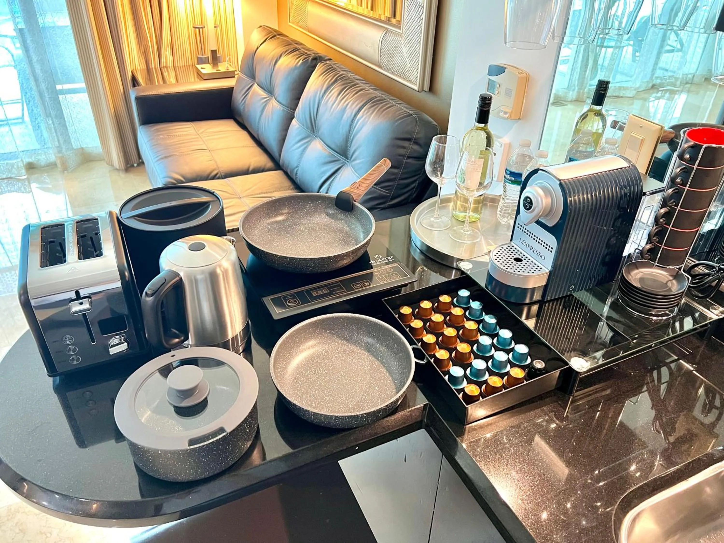 Food and drinks in Boutique Suites 3 min walk to beach