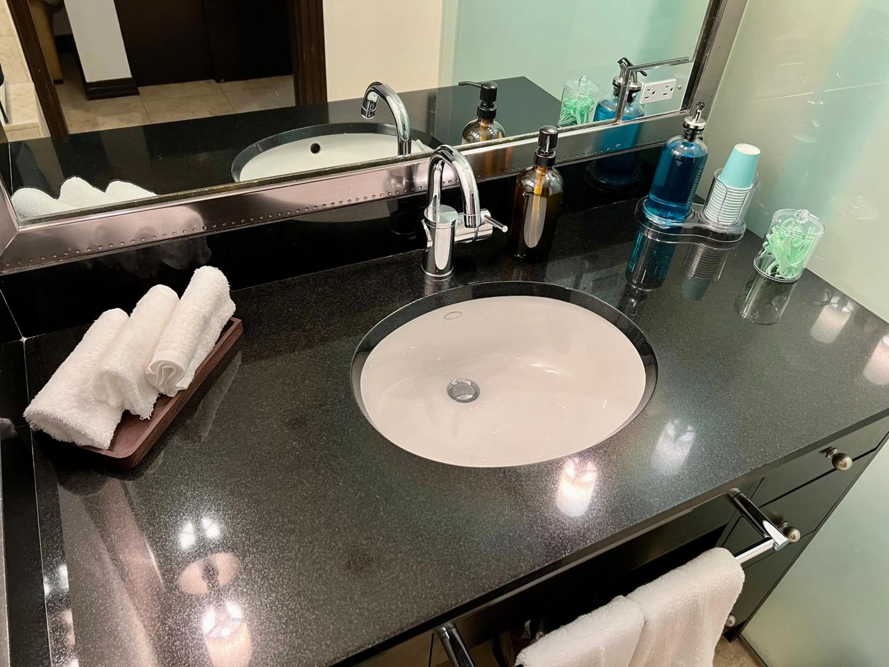 Bathroom in Boutique Suites 3 min walk to beach