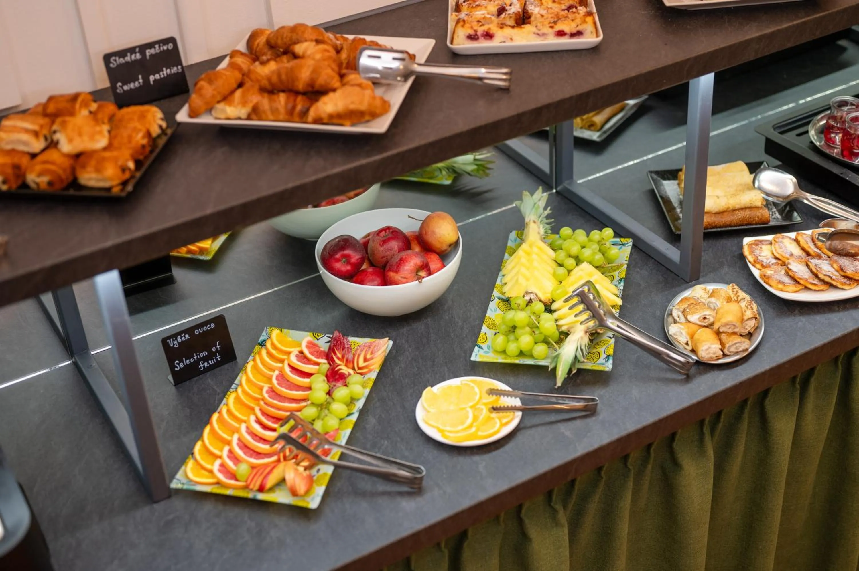 Buffet breakfast in Hotel Brixen