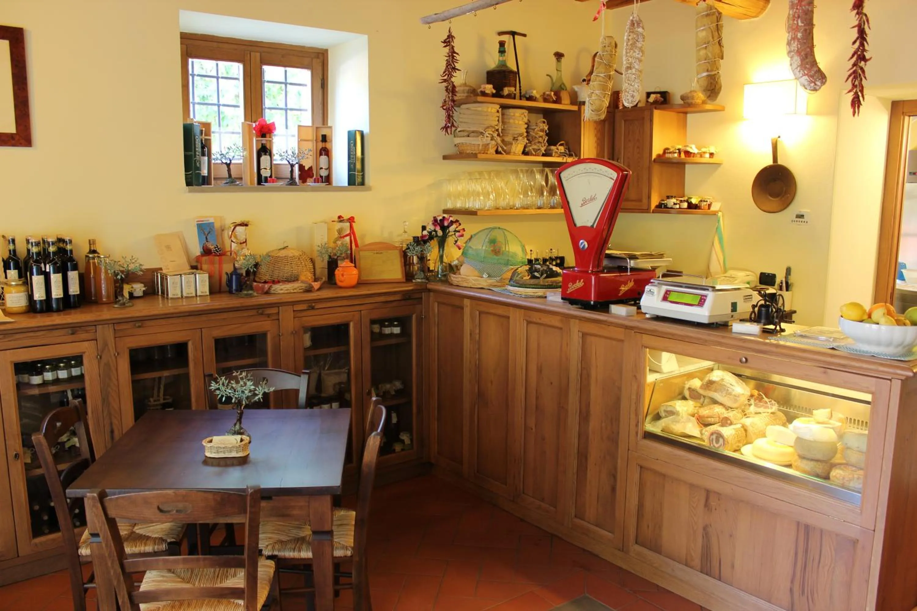 Restaurant/places to eat in La Cantina Relais - Fattoria Il Cipresso