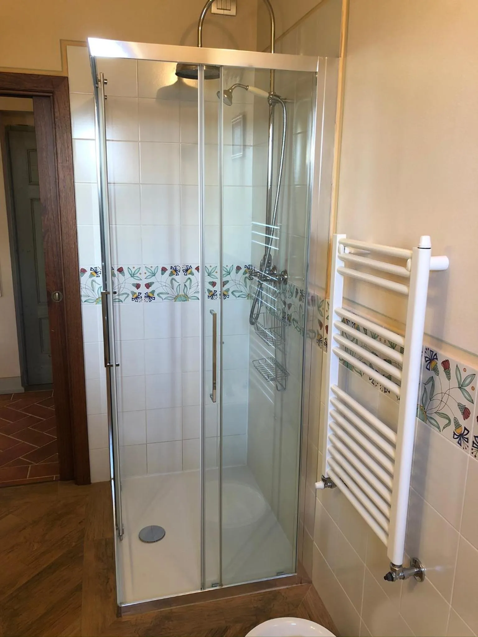 Bathroom in La Cantina Relais - Fattoria Il Cipresso