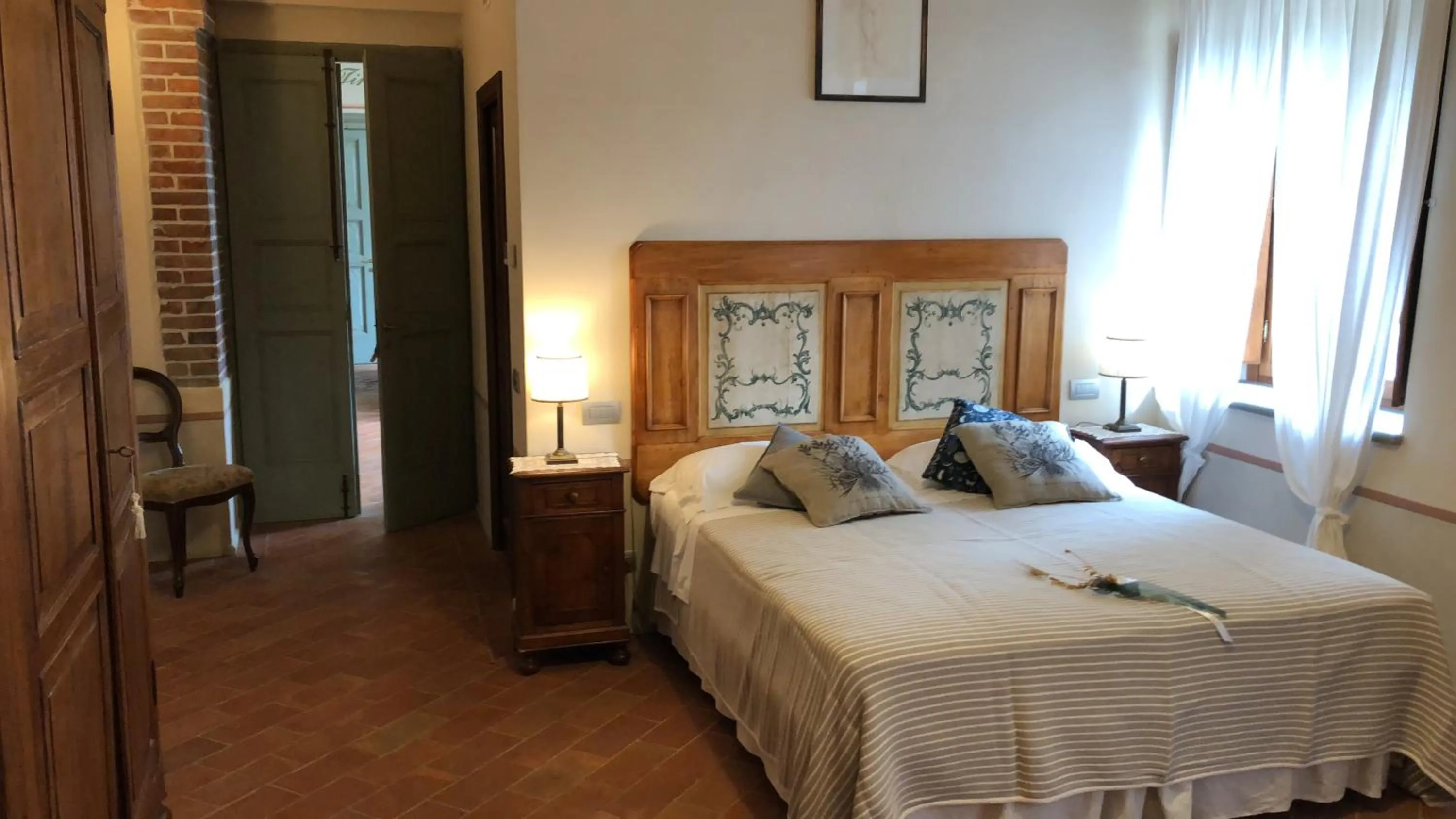 Bed in La Cantina Relais - Fattoria Il Cipresso