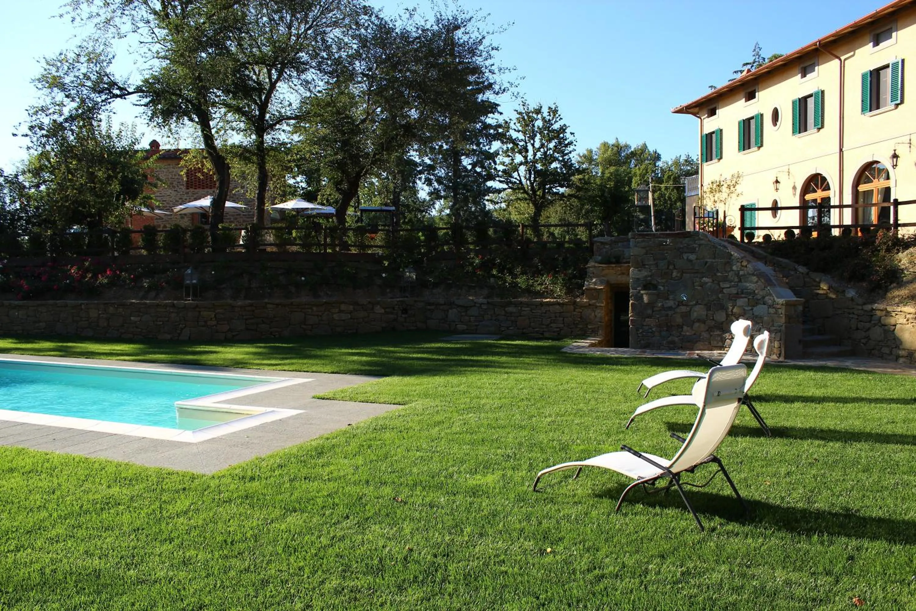 Swimming pool in La Cantina Relais - Fattoria Il Cipresso