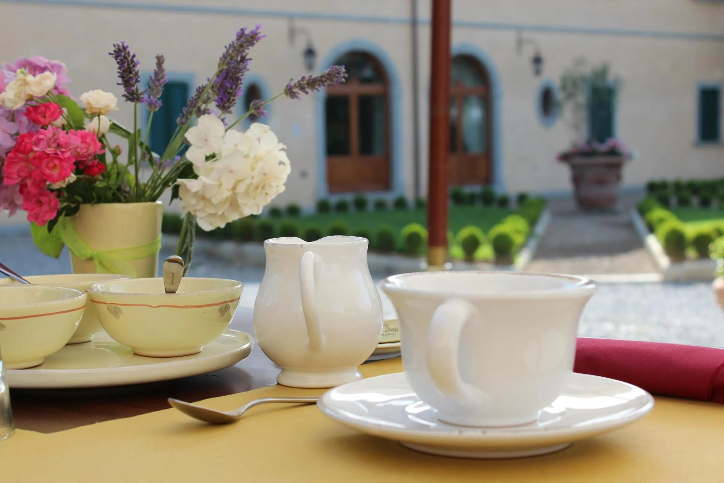 Coffee/tea facilities in La Cantina Relais - Fattoria Il Cipresso