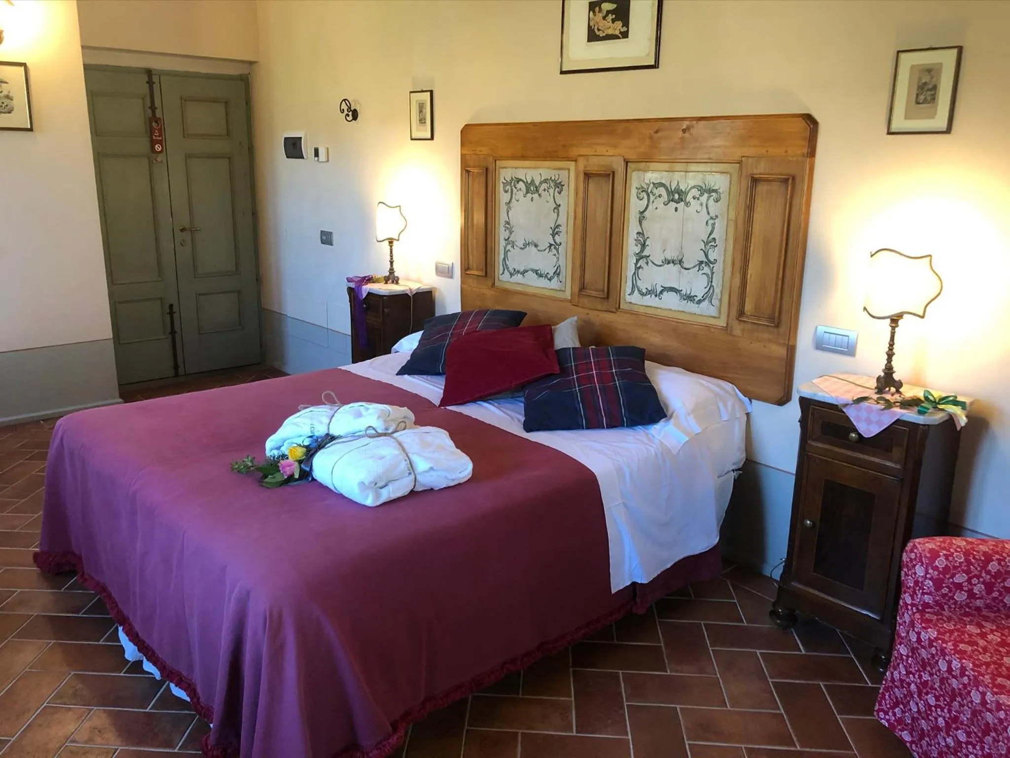 Photo of the whole room, Bed in La Cantina Relais - Fattoria Il Cipresso
