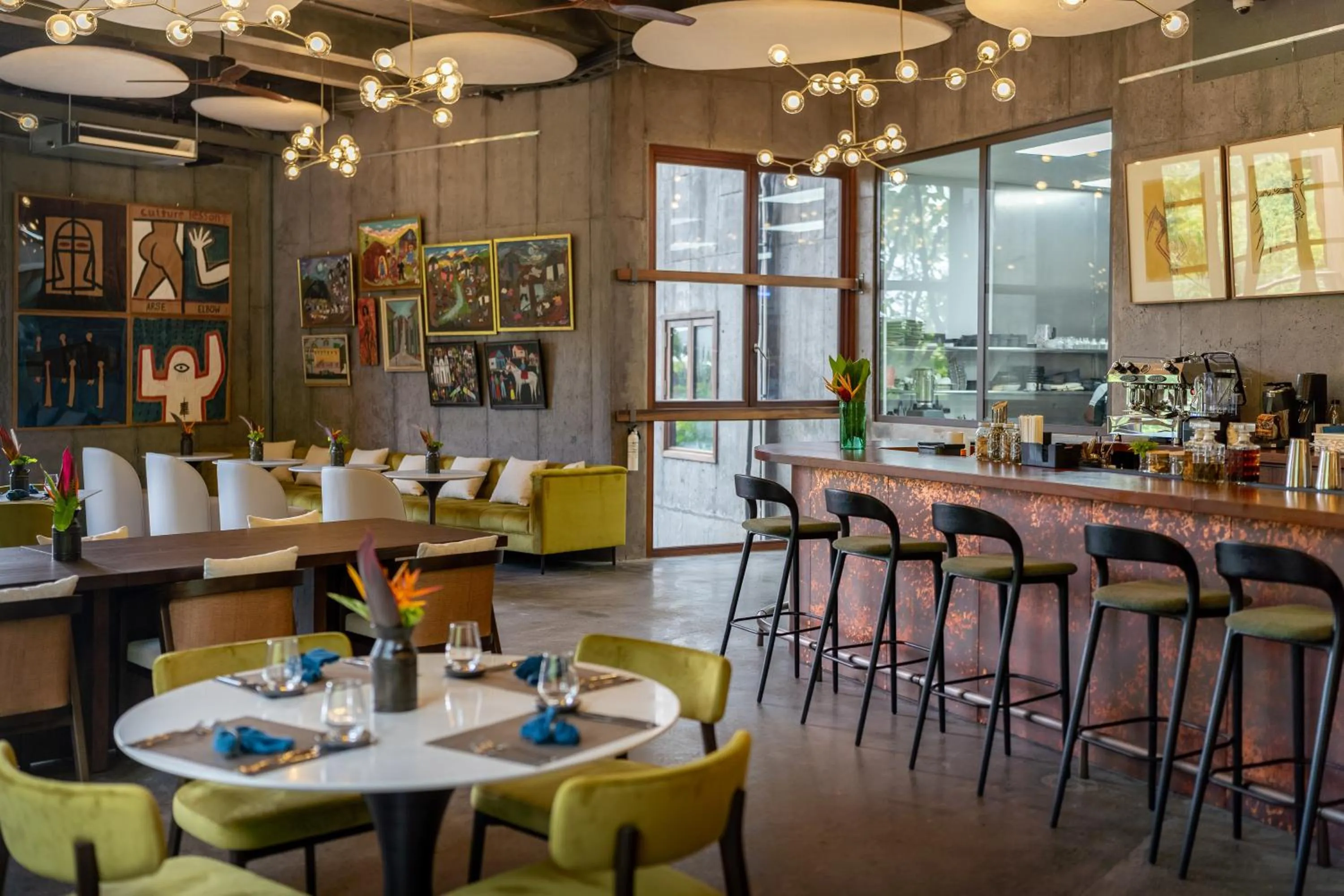 Restaurant/places to eat in Secret Bay