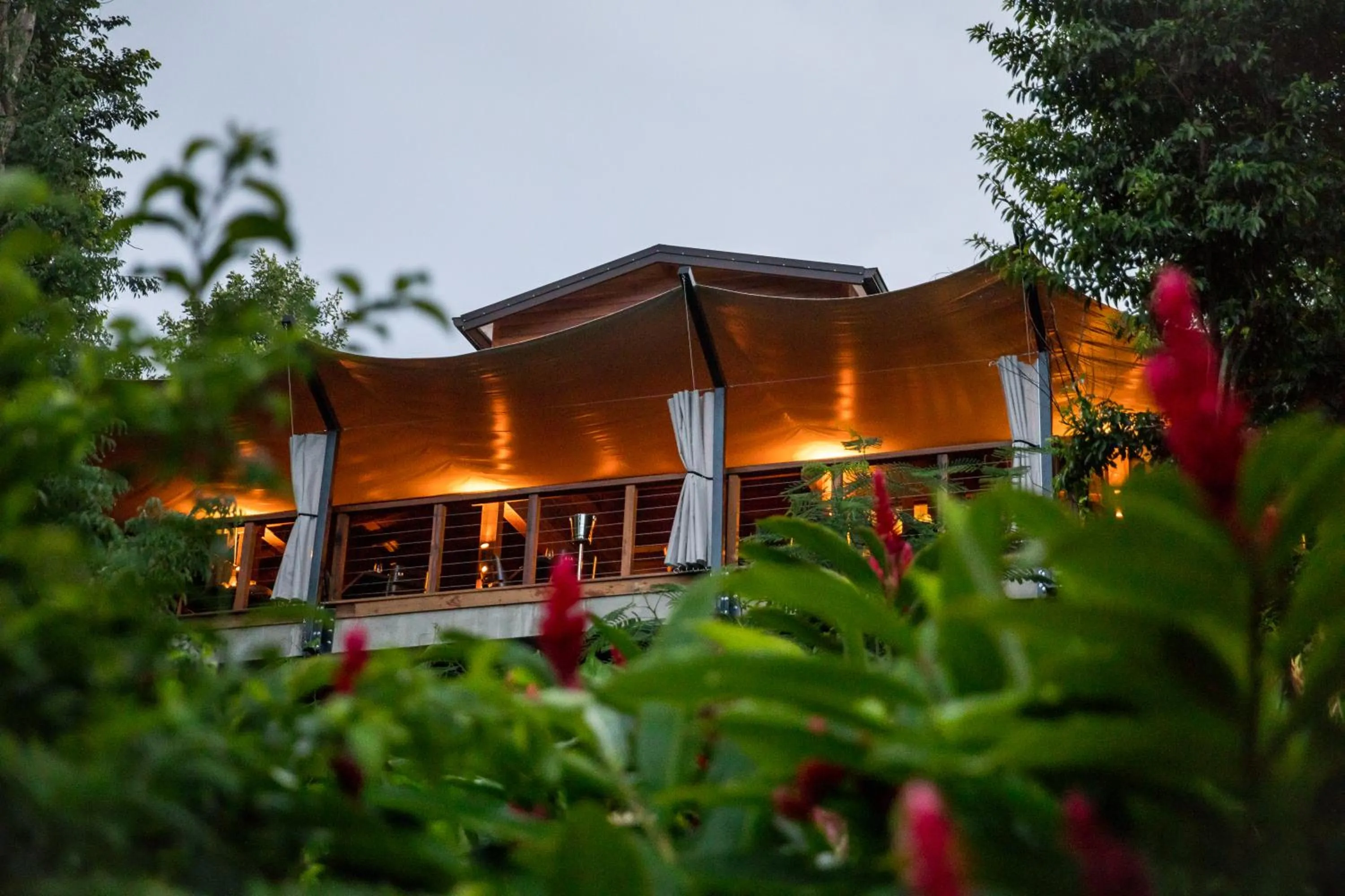 Restaurant/places to eat in Secret Bay