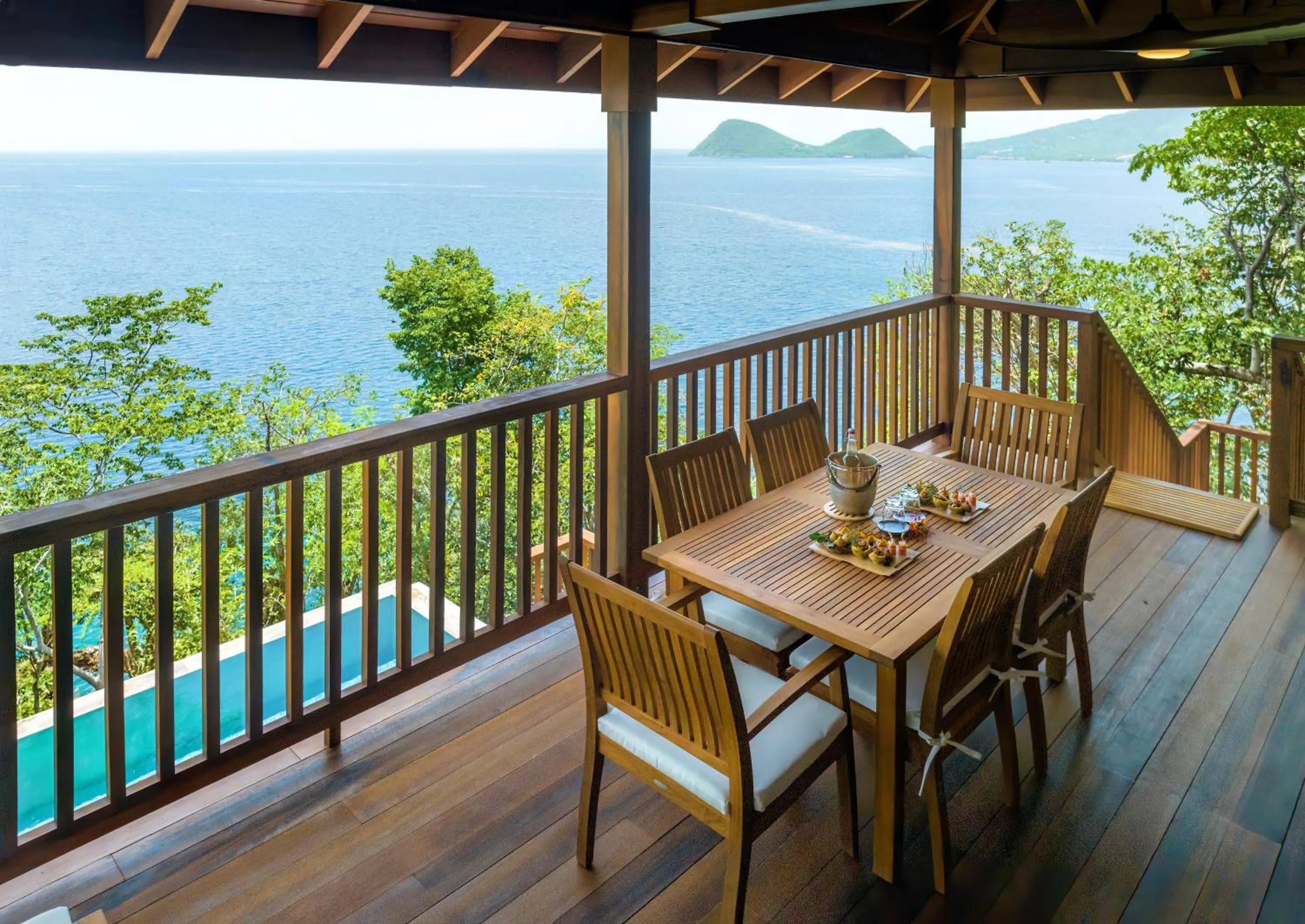 Balcony/Terrace in Secret Bay
