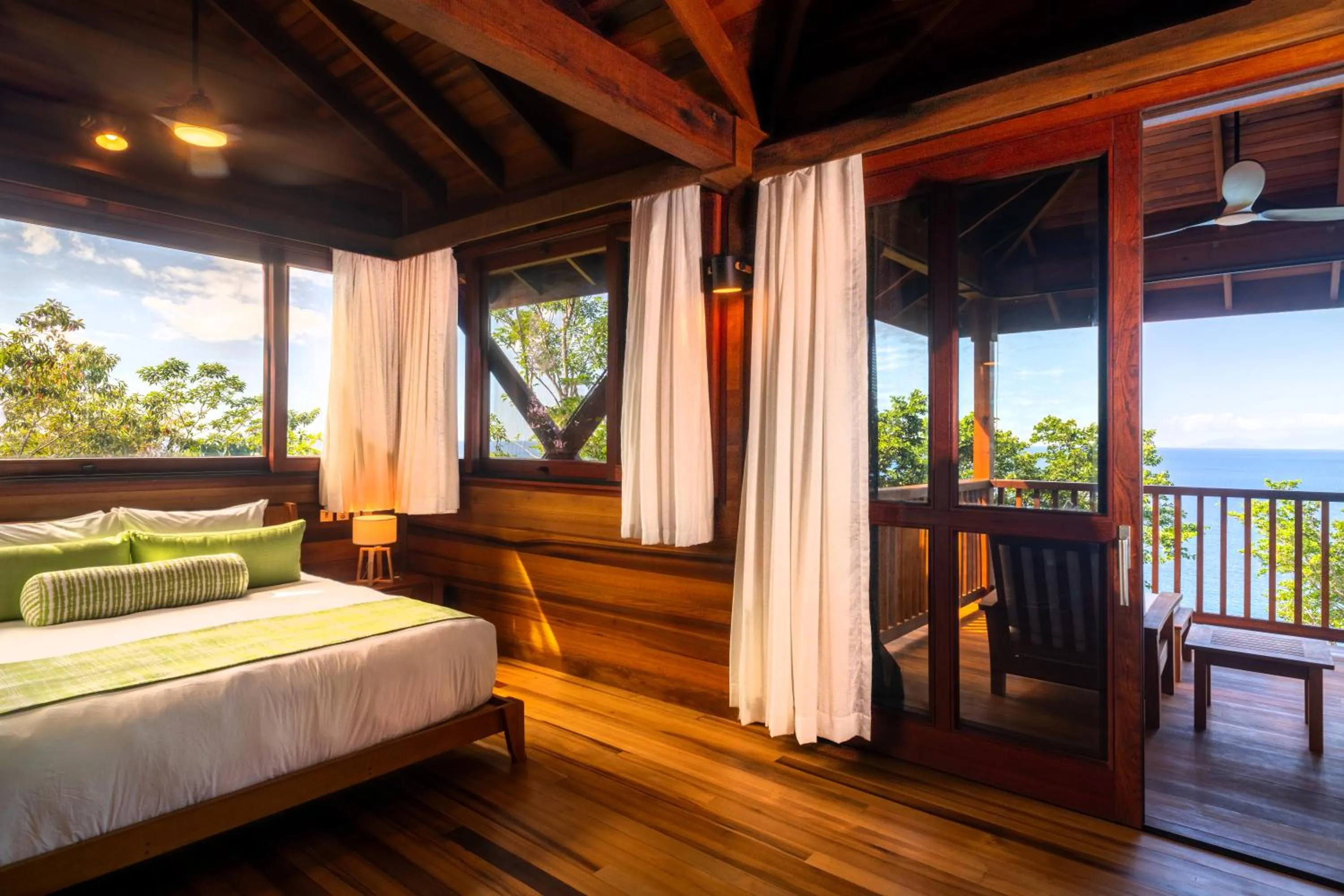 Bedroom, Bed in Secret Bay