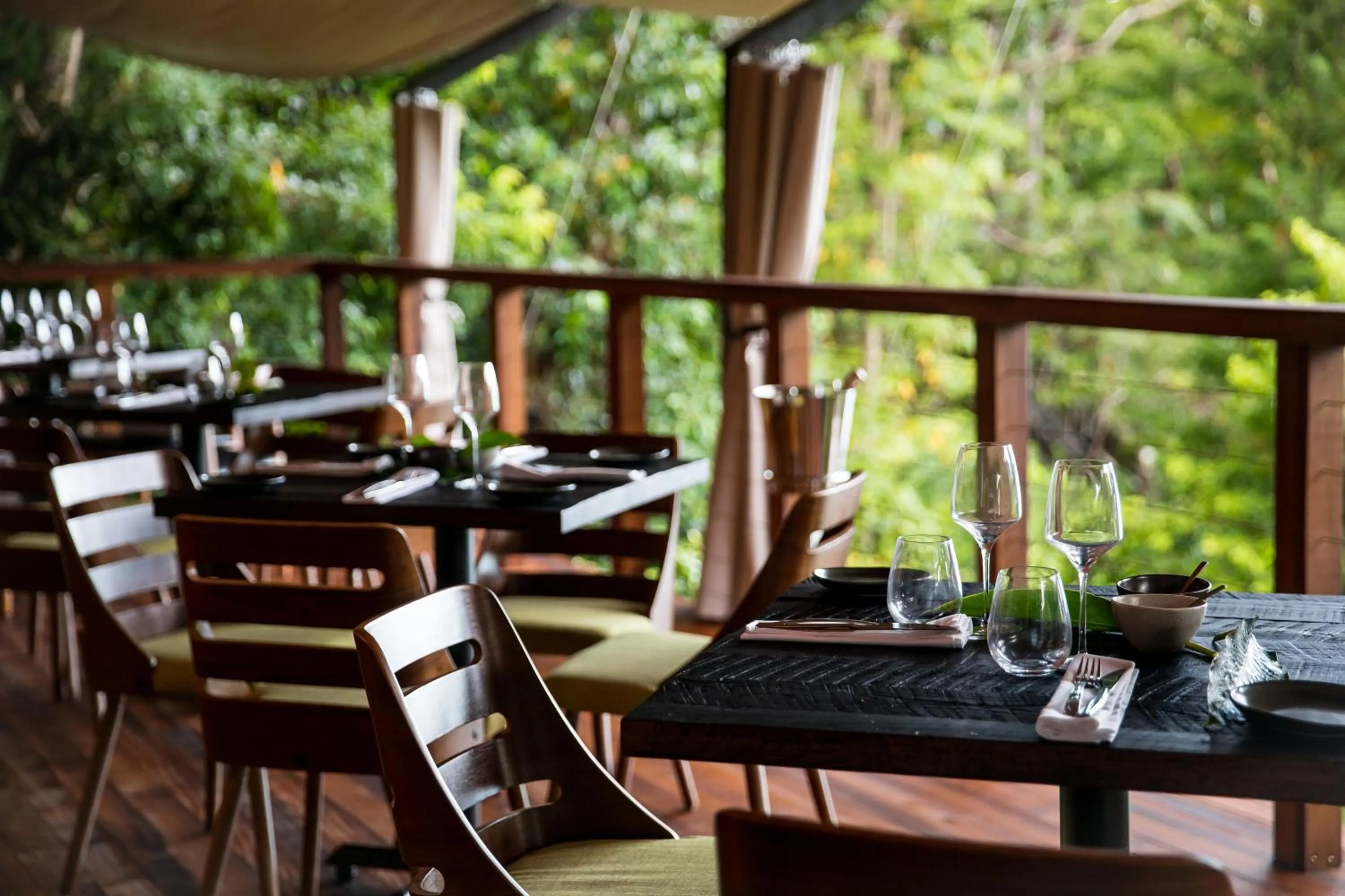 Restaurant/places to eat in Secret Bay