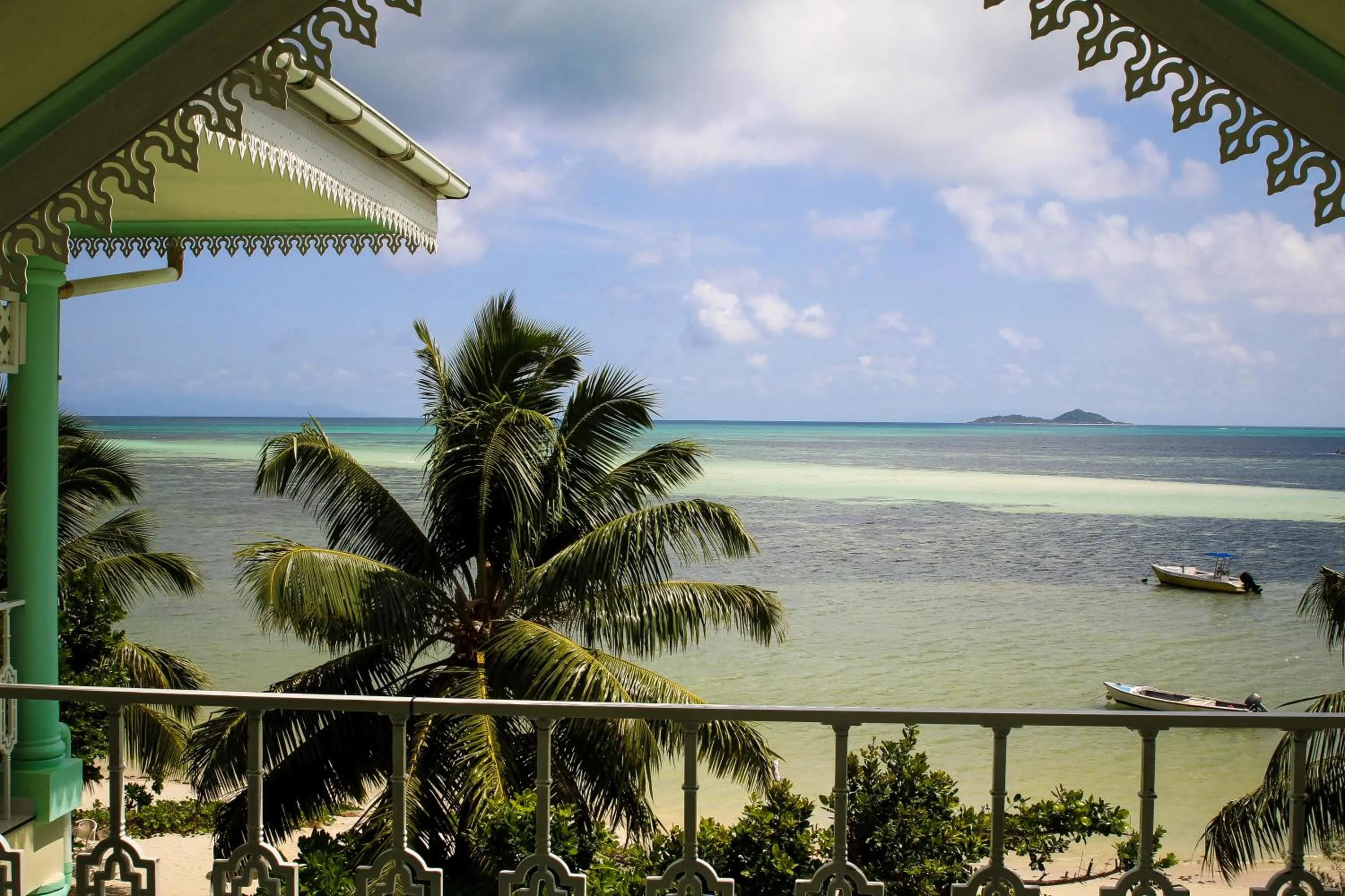 Balcony/Terrace in Palm Beach Hotel