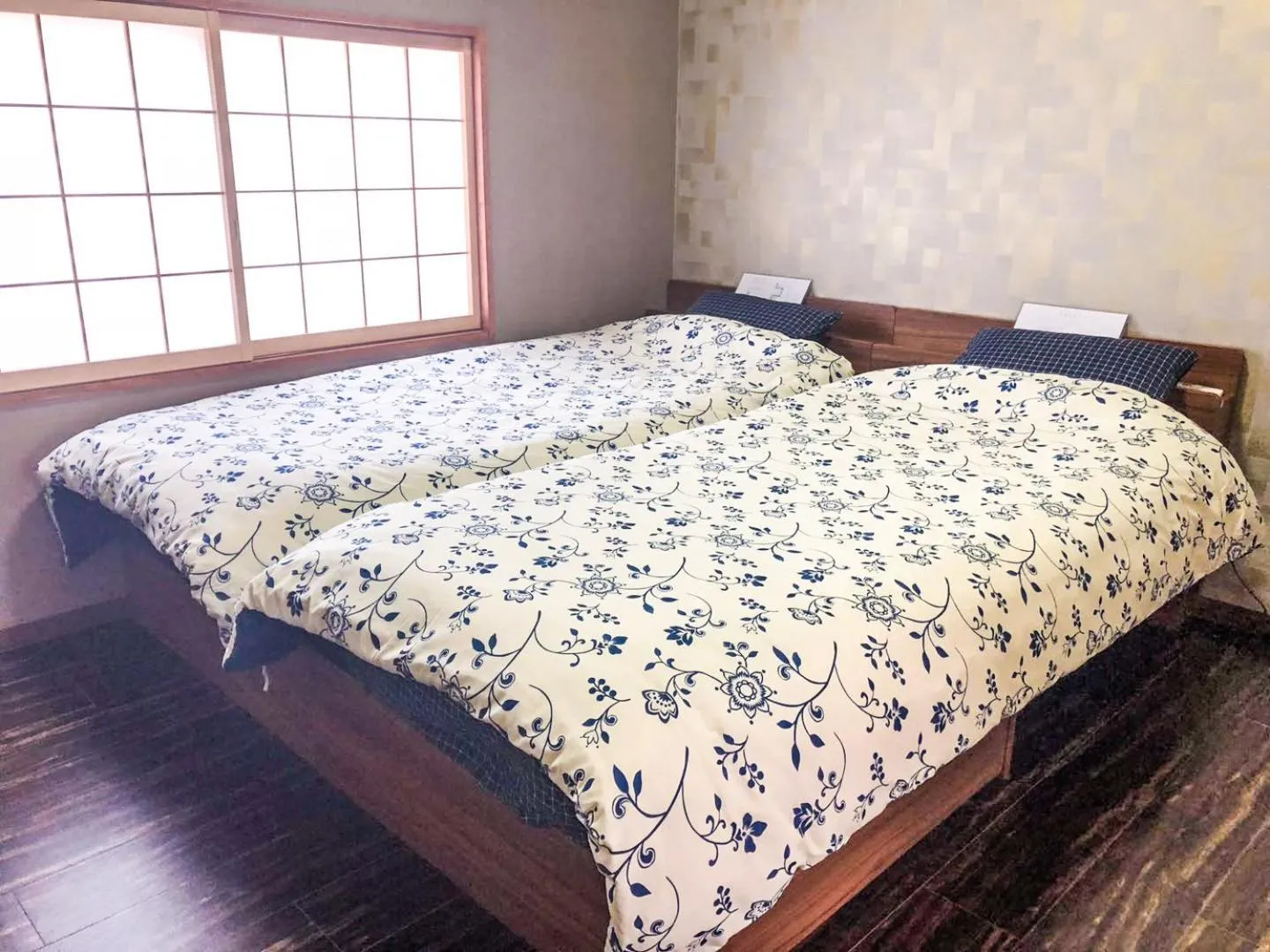 Bed in INN Plus Toji Kindo