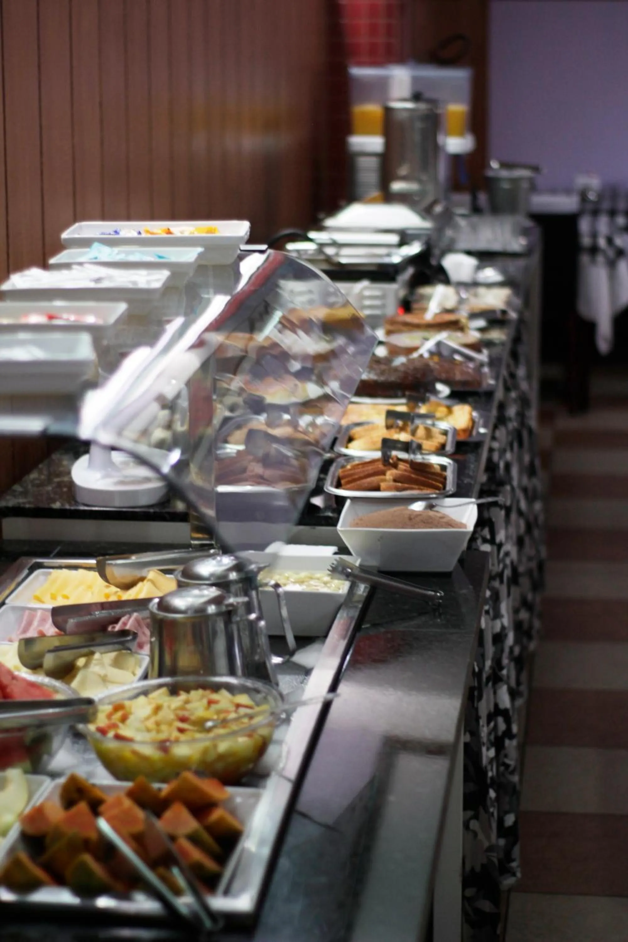 Food and drinks in Rohedama Hotel