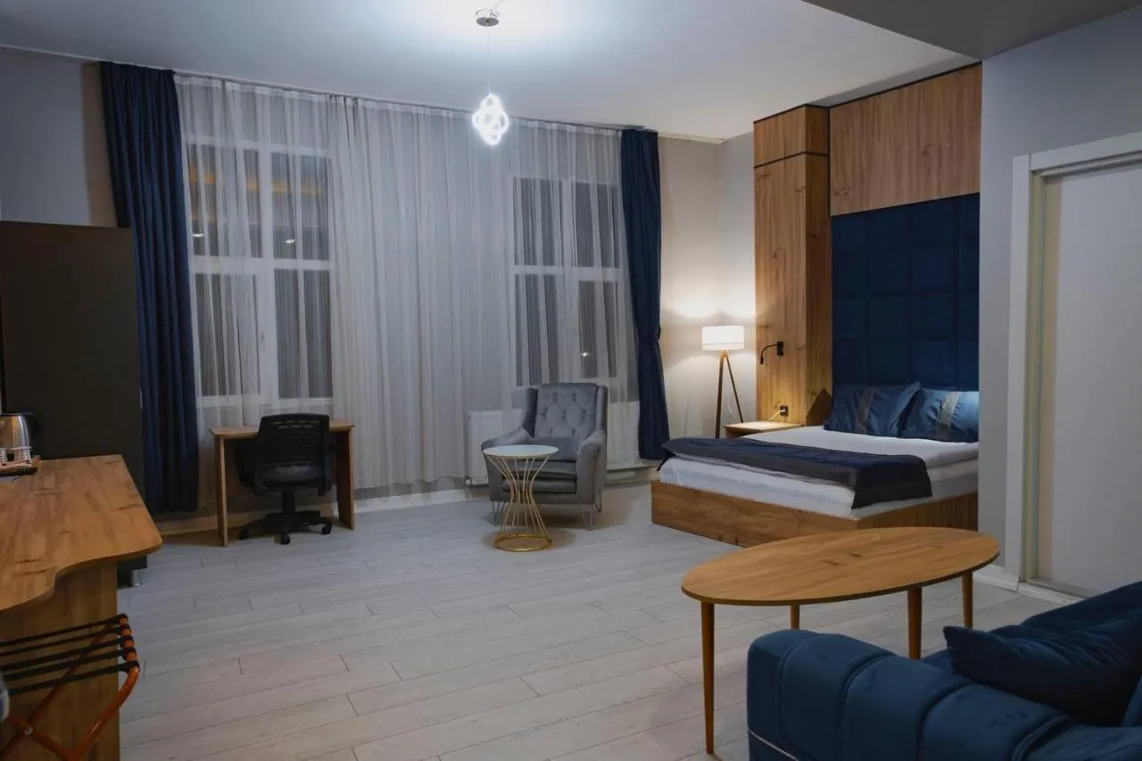 Photo of the whole room, Bed in Grand Catalkaya Hotel